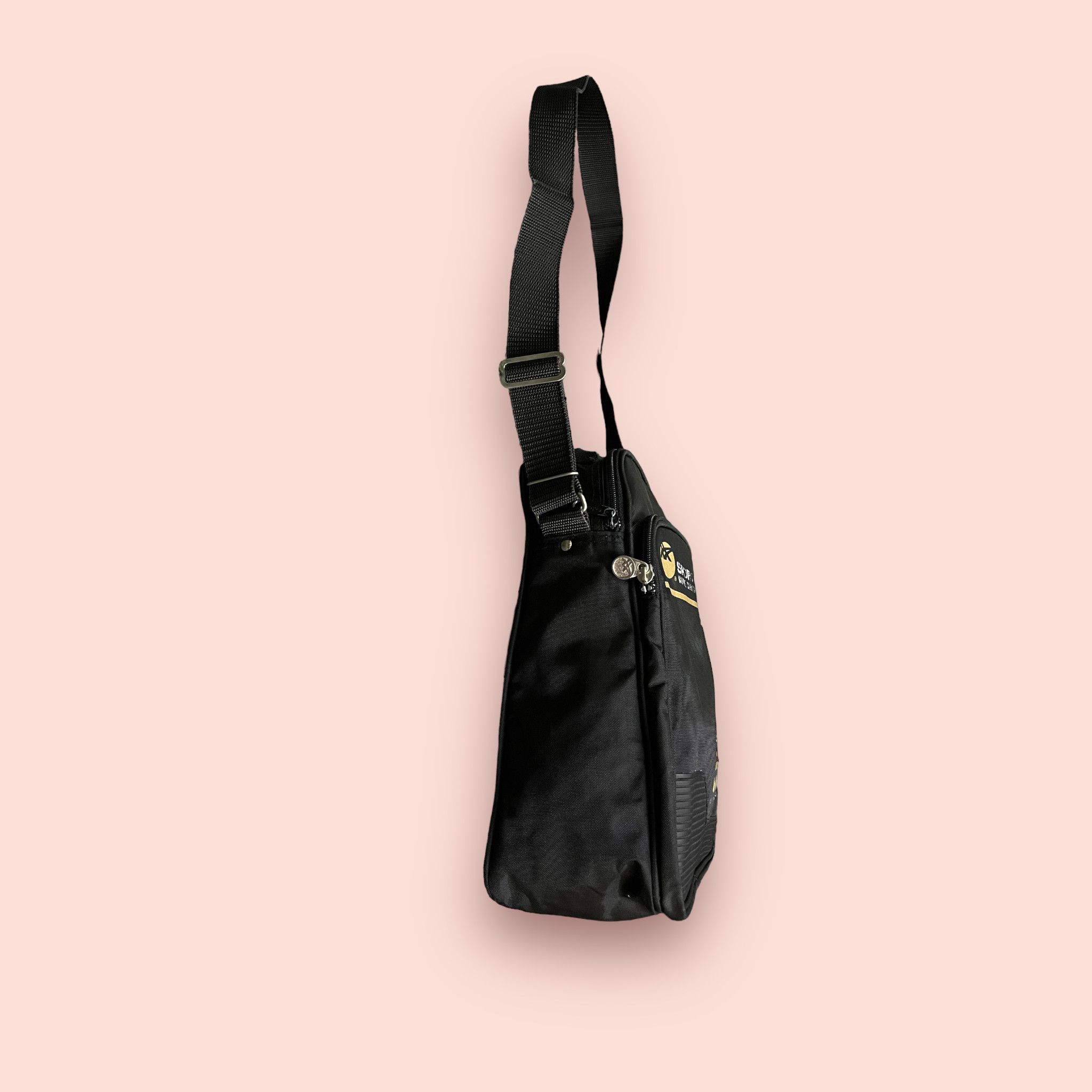 Asics VINTAGE ASICS RECORDER SPORTS UTILITY SHOULDER BAG Size ONE SIZE - 8 Thumbnail