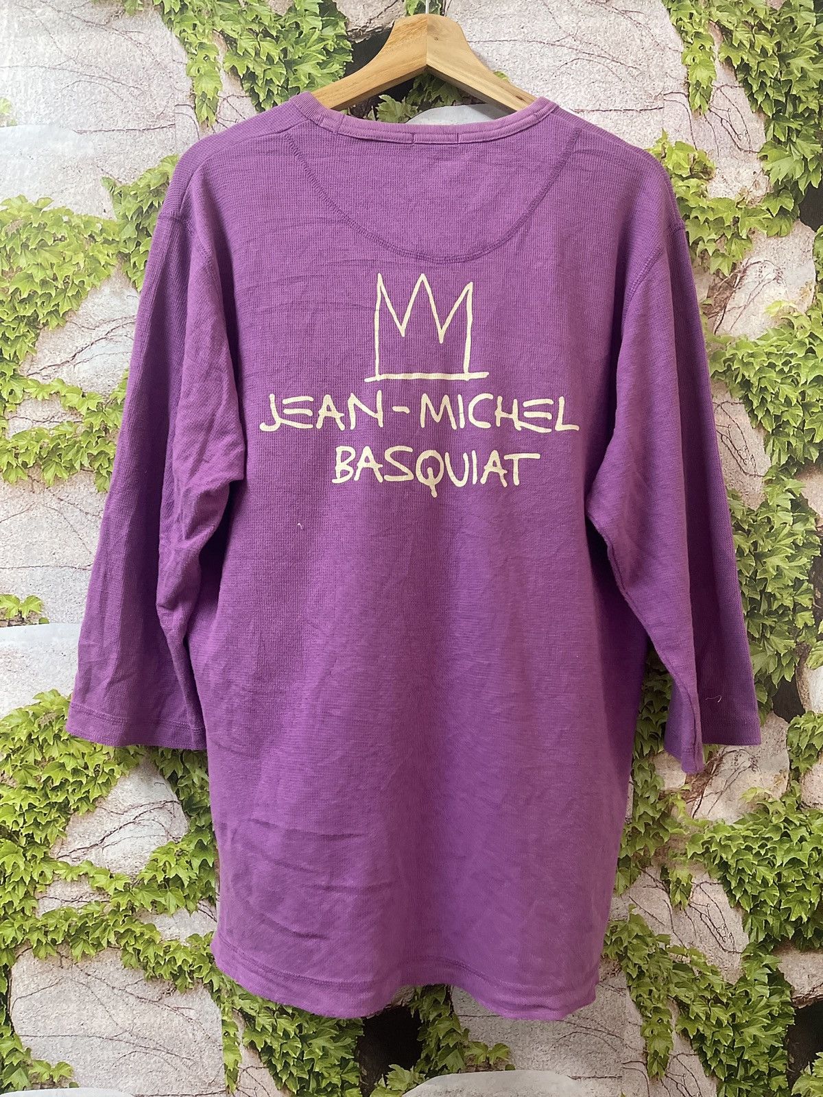 Japanese Brand × Jean-Michel Basquiat × Vintage UNIQLO X JEAN MICHEL BASQUIAT BIG LOGO VERY RARE Size US XL / EU 56 / 4 - 1 Thumbnail