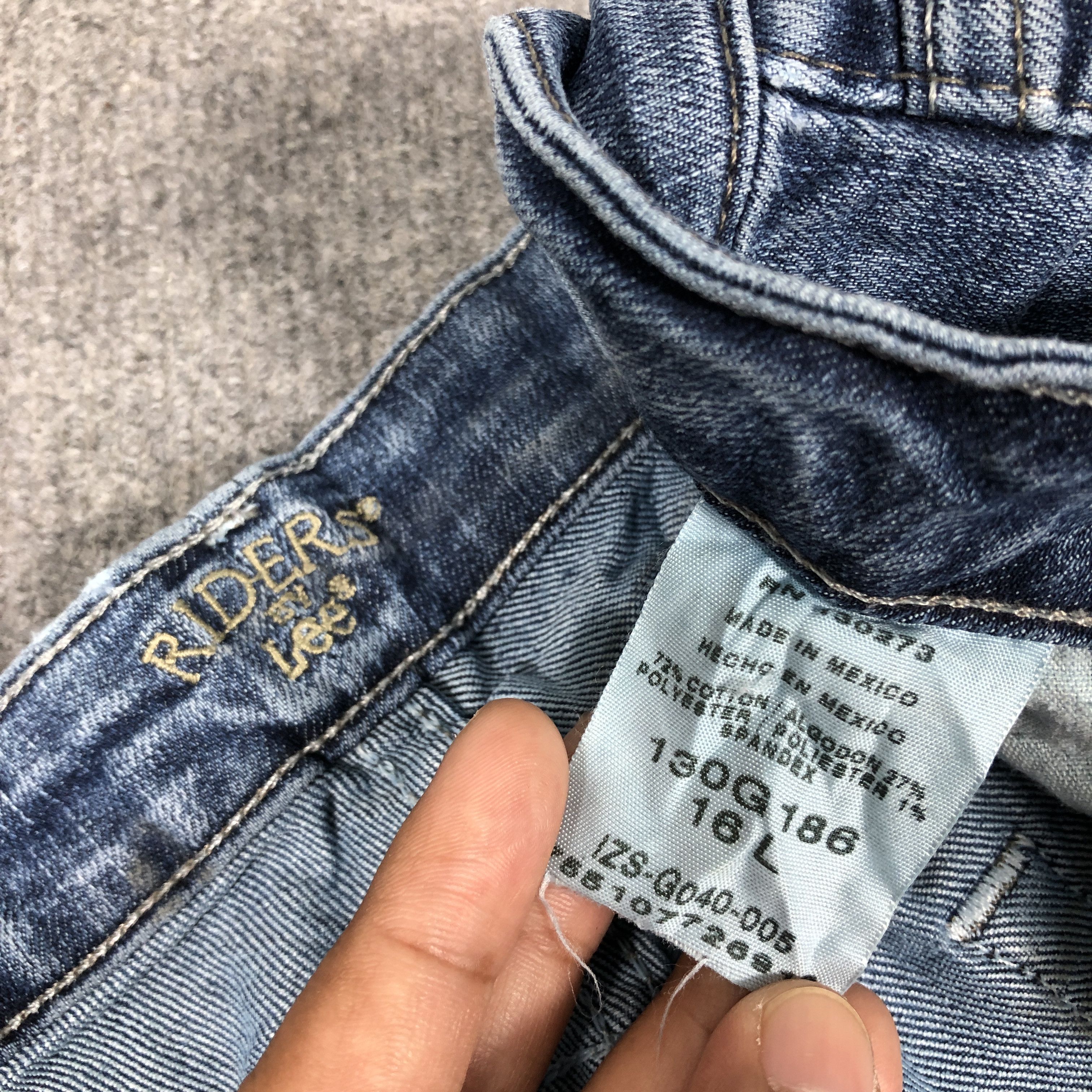 Lee × Vintage Womens Vintage Lee Riders Jeans L1123W Size 35" - 8 Thumbnail