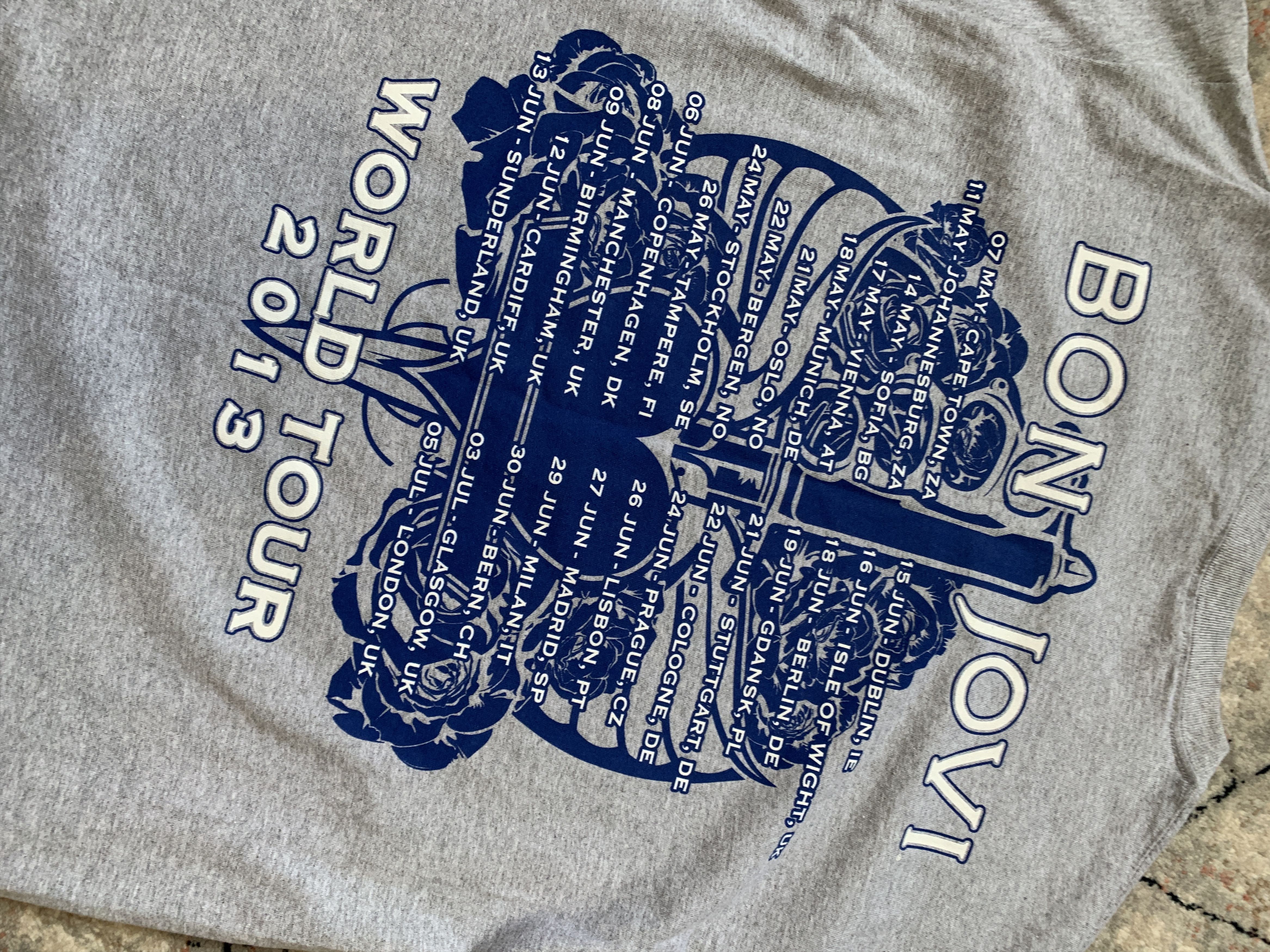 Bon Jovi Bon Jovi Vintage 2013 World Tour Size US L / EU 52-54 / 3 - 7 Thumbnail
