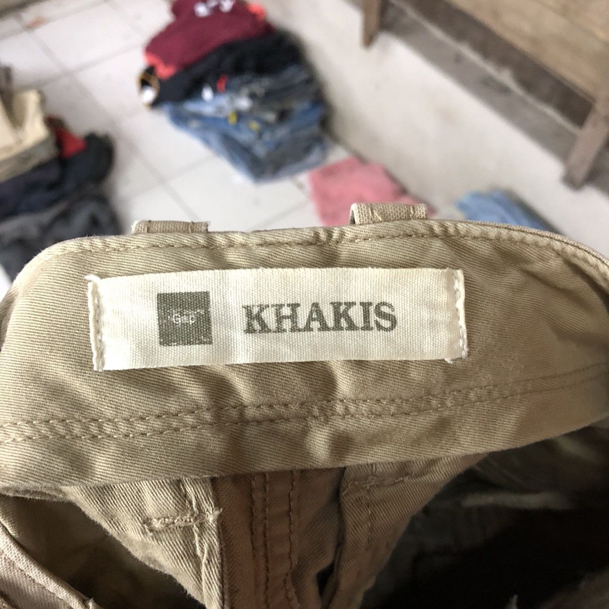 Gap Gap Khakis Brown multi pocket Cargo Pants #4564 Size US 29 - 22 Thumbnail