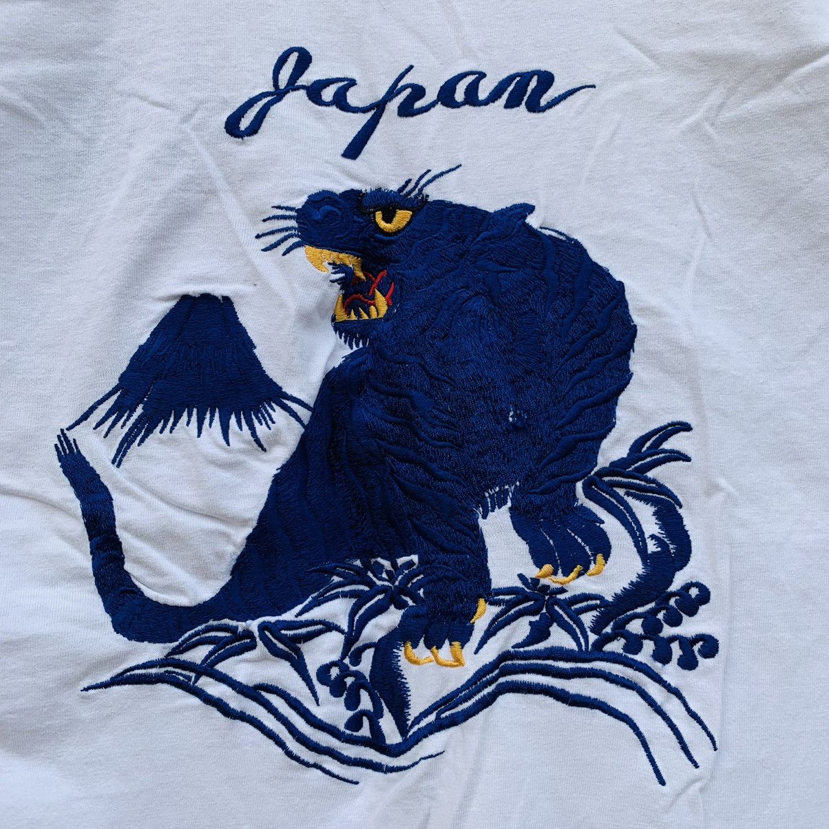 Japanese Brand × Vintage Vintage SUKAJAN BLUE TIGER EMBROIDERED T-shirt Size US M / EU 48-50 / 2 - 5 Thumbnail