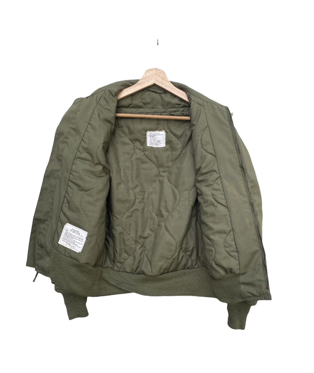 Alpha Industries ALPHA INDUSTRIES BOMBER JACKET HIGH TEMPERATURE RESISTANCE Size US S / EU 44-46 / 1 - 3 Thumbnail