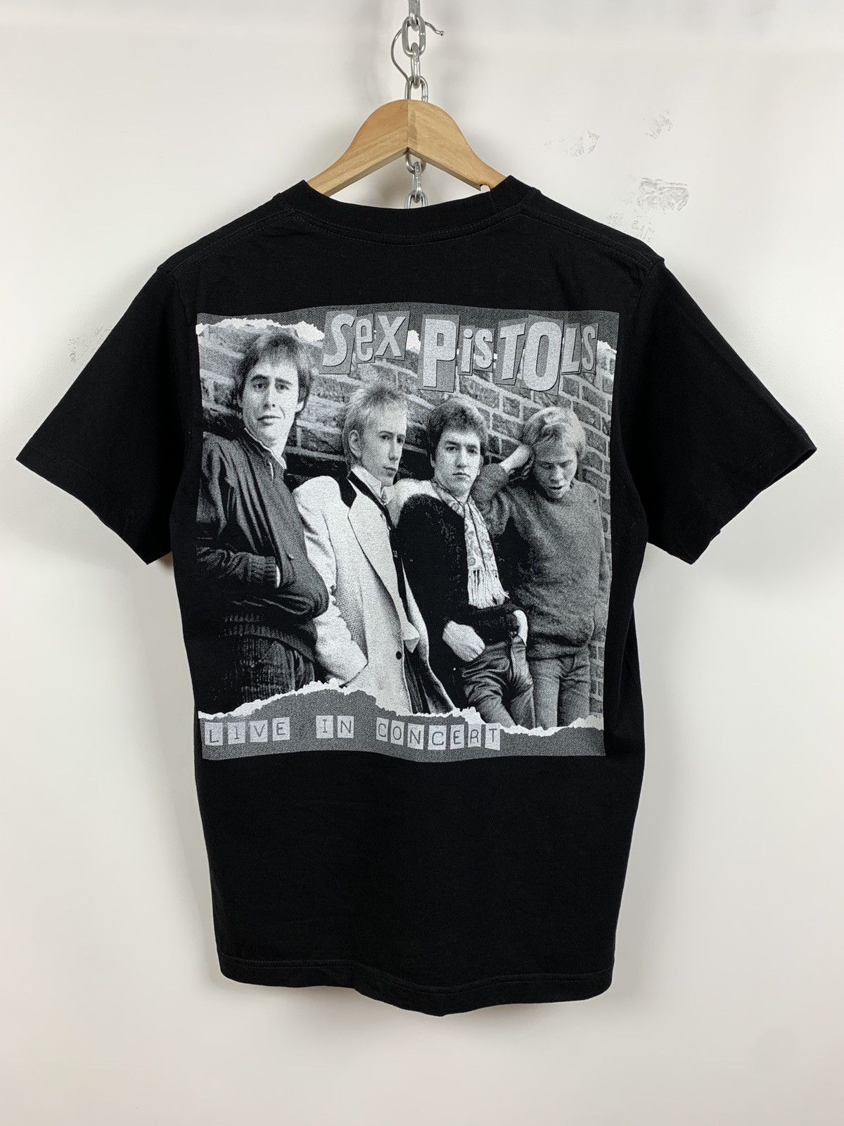 Band Tees Vintage Sex Pistols Live In Concert Double Sided Black Tee Size US M / EU 48-50 / 2 - 2 Thumbnail