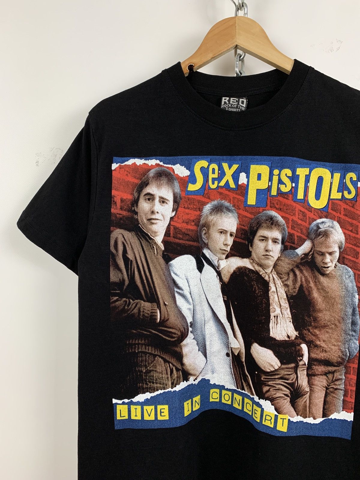 Band Tees Vintage Sex Pistols Live In Concert Double Sided Black Tee Size US M / EU 48-50 / 2 - 3 Thumbnail