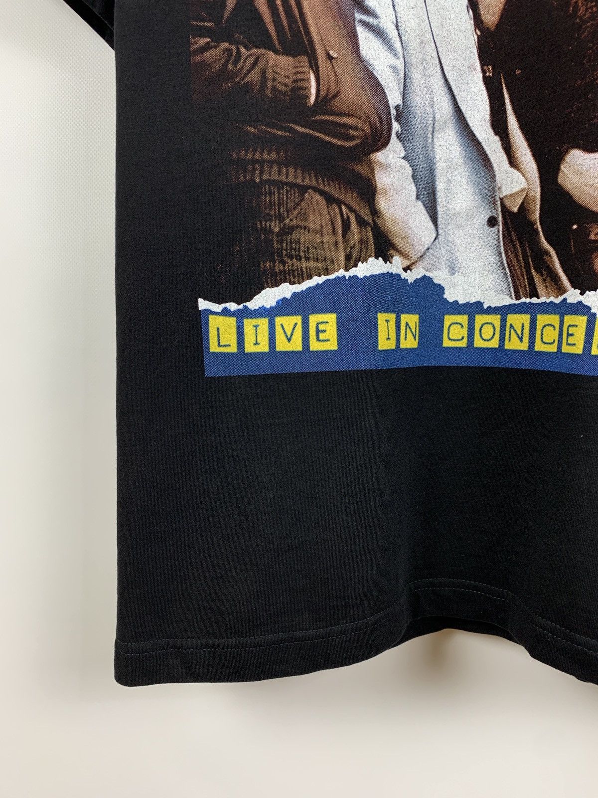 Band Tees Vintage Sex Pistols Live In Concert Double Sided Black Tee Size US M / EU 48-50 / 2 - 8 Thumbnail