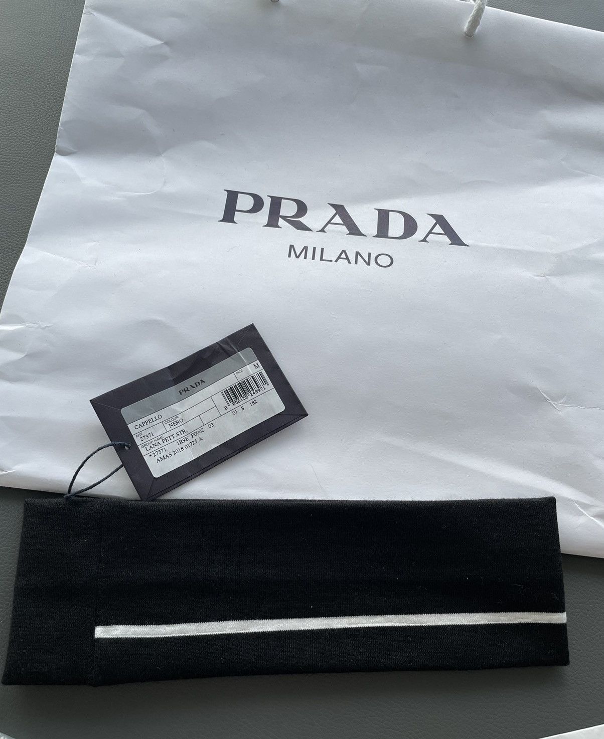 Prada Limited Edition Super Runway Prada Logo Head Band Brand New Size ONE SIZE - 5 Thumbnail