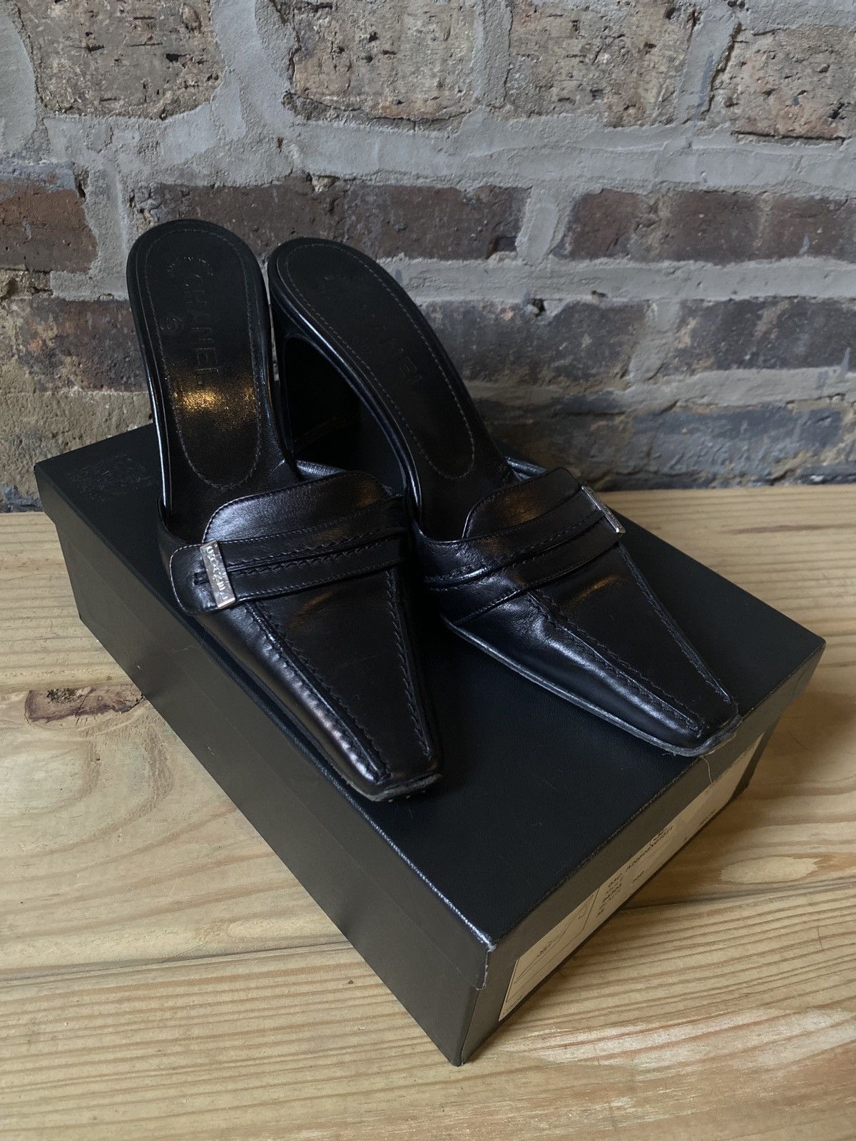 Chanel × Vintage Vintage Chanel Mules With Box Size US 8 / IT 38 - 1 Thumbnail