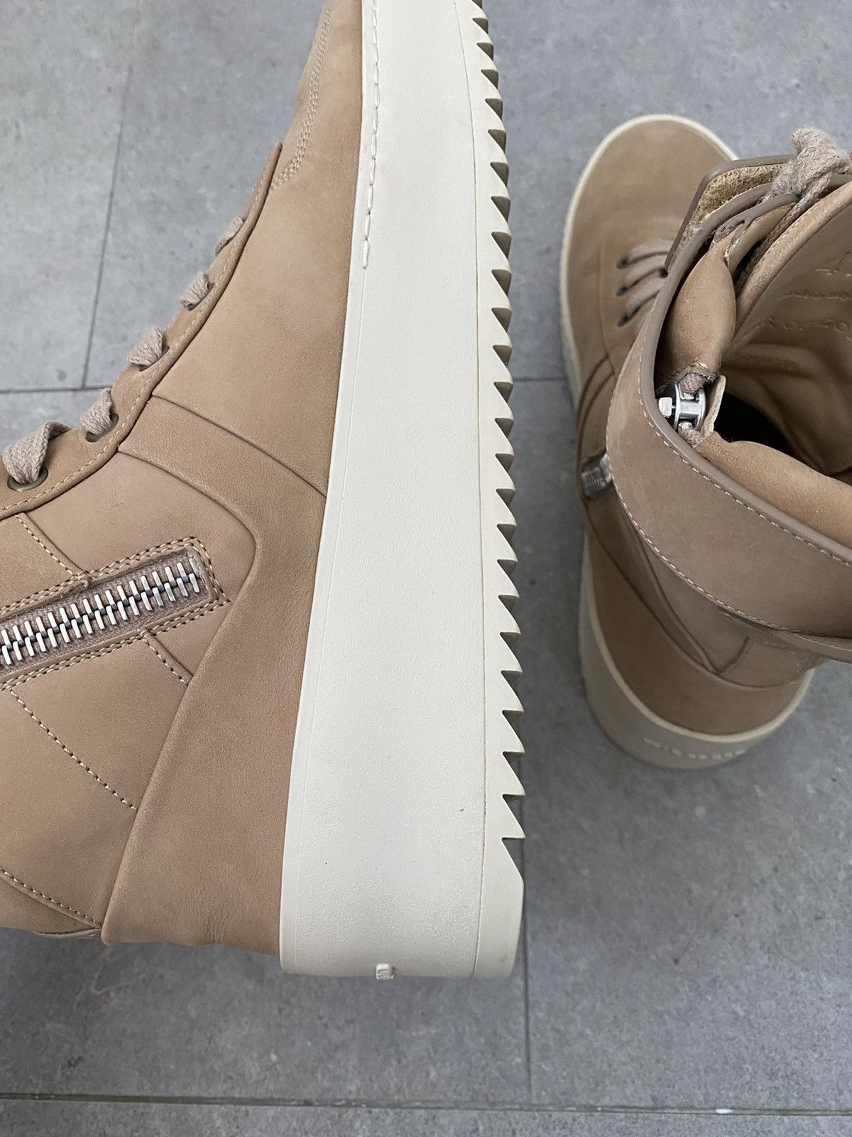 Fear of God Fear of God Military Boots Nubuck Hi Top Sneaker, US9 Size US 9 / EU 42 - 6 Thumbnail