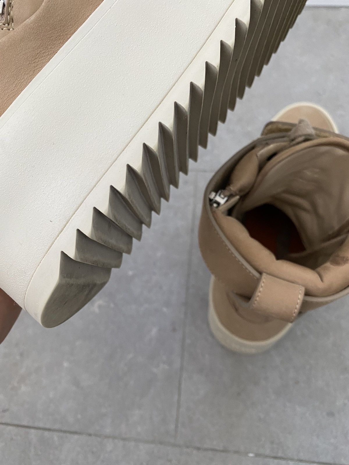 Fear of God Fear of God Military Boots Nubuck Hi Top Sneaker, US9 Size US 9 / EU 42 - 7 Thumbnail