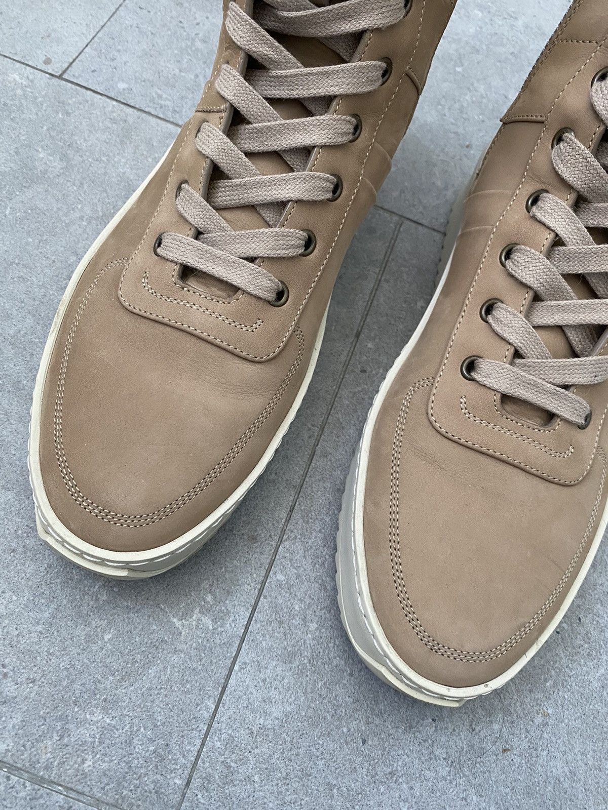 Fear of God Fear of God Military Boots Nubuck Hi Top Sneaker, US9 Size US 9 / EU 42 - 3 Thumbnail