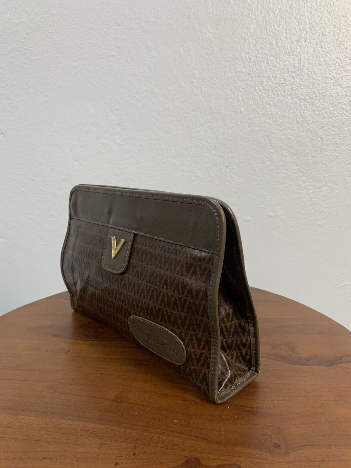 Japanese Brand Mario Valentino Monogram Cluth Bag Size ONE SIZE - 4 Thumbnail