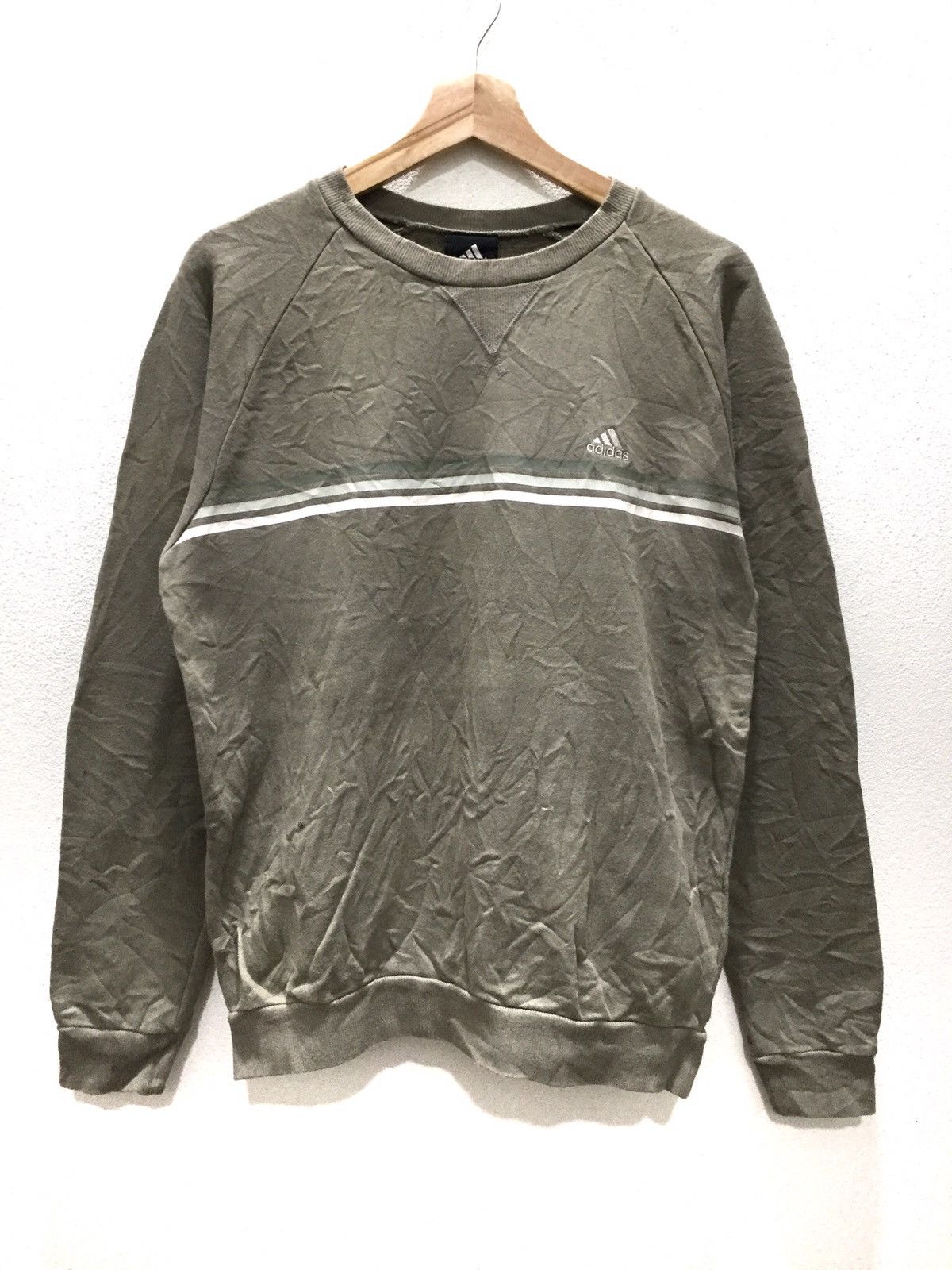 Adidas embroidere logo crewneck sweatshirt