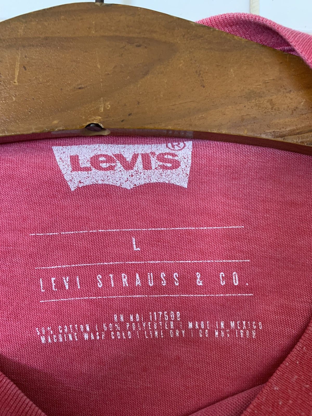 Levi's Vintage Levis Strauss And Co Tshirt Size US L / EU 52-54 / 3 - 5 Thumbnail