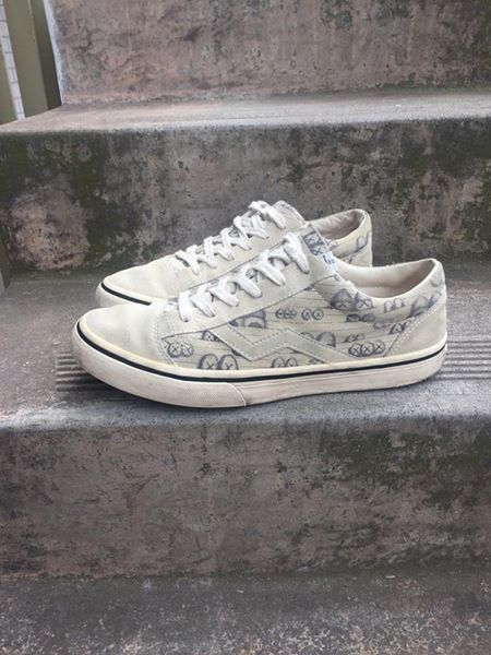 Visvim Kaws Logan Lo | Grailed