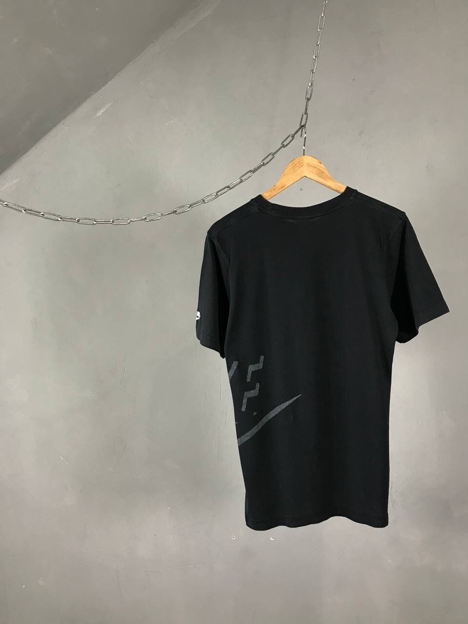 Nike × Vintage Nike Vintage Swoosh Streetwear Vintage Overprinted Tee Size US S / EU 44-46 / 1 - 8 Thumbnail