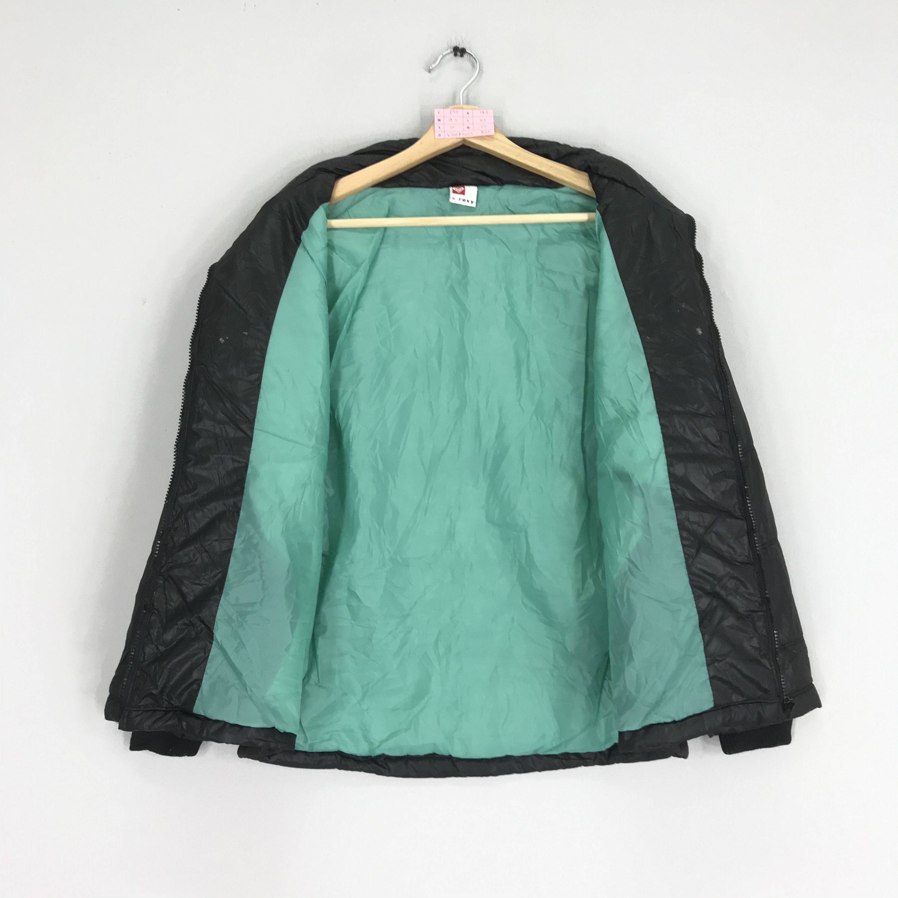 Vintage Vintage Roxy Surfboards Light Jacket Roxy Skaboarding Size US S / EU 44-46 / 1 - 3 Thumbnail