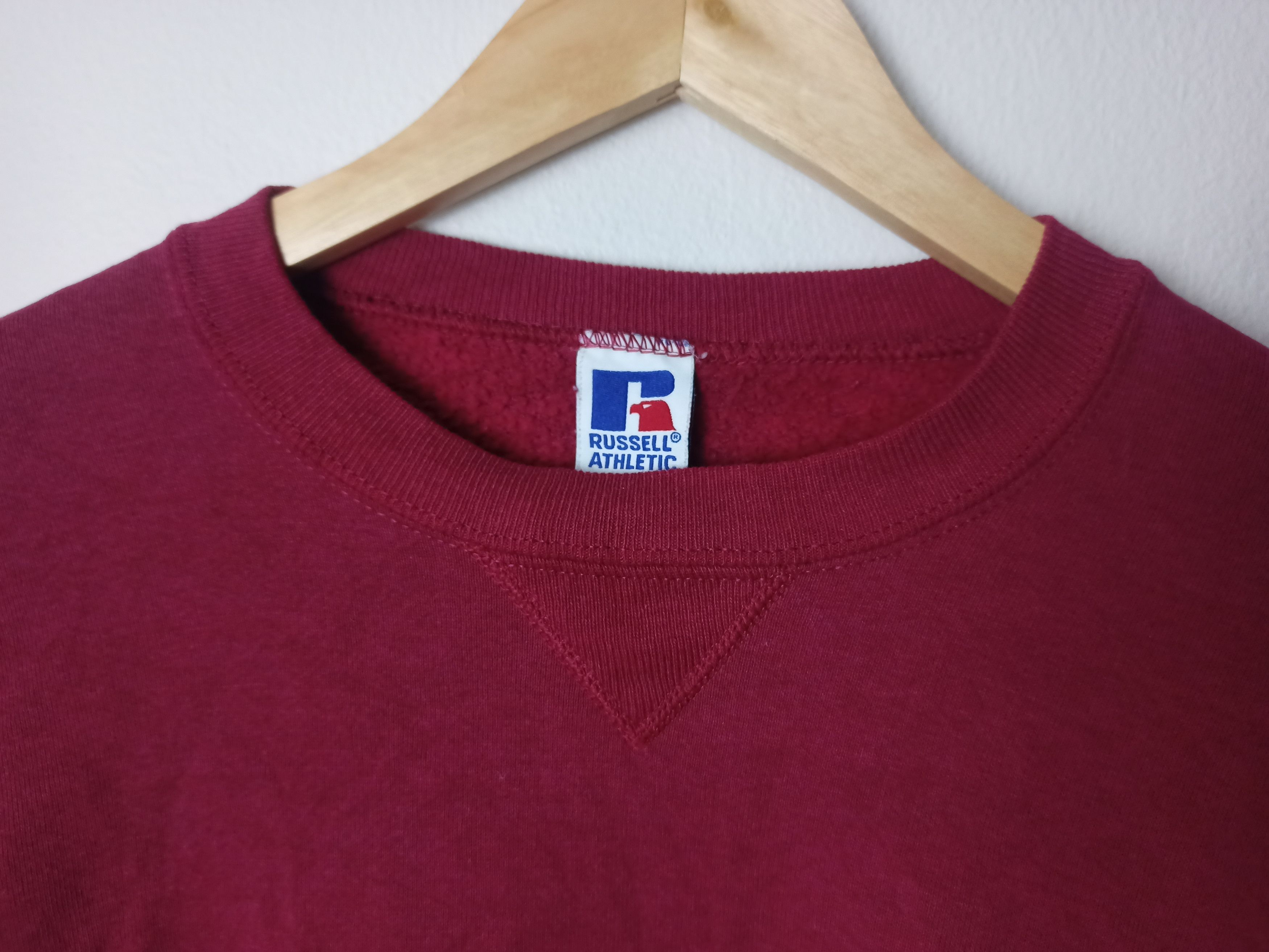 Other Vintage Russell Athletic Plain Marroon Sweatshirt Size US M / EU 48-50 / 2 - 4 Thumbnail