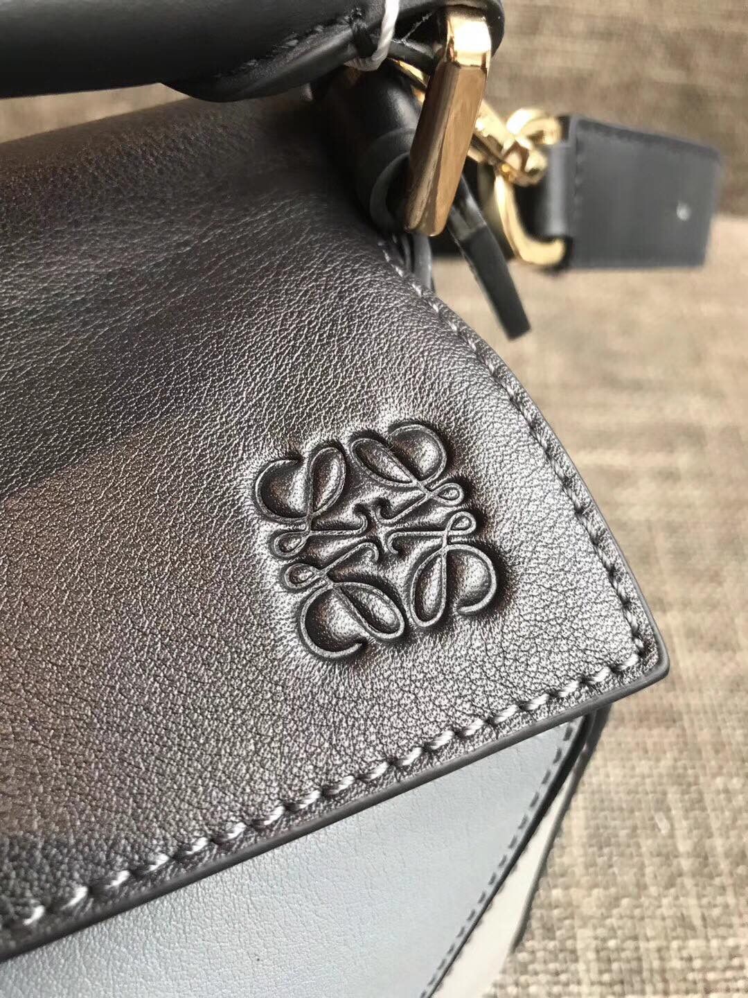 小物 LOEWE Puzzle Zip Around Grey Multi Loewe Loewe Puzzle Bag Grey Multitone | Grailed