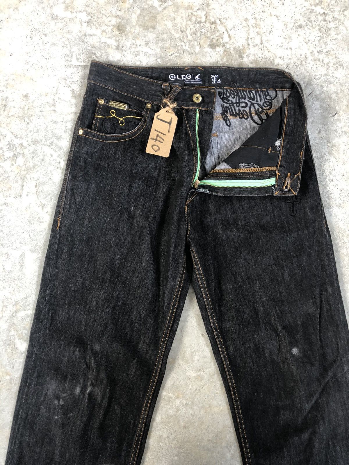 LRG LRG Embroidered Jeans Distressed Denim Size US 31 - 9 Thumbnail