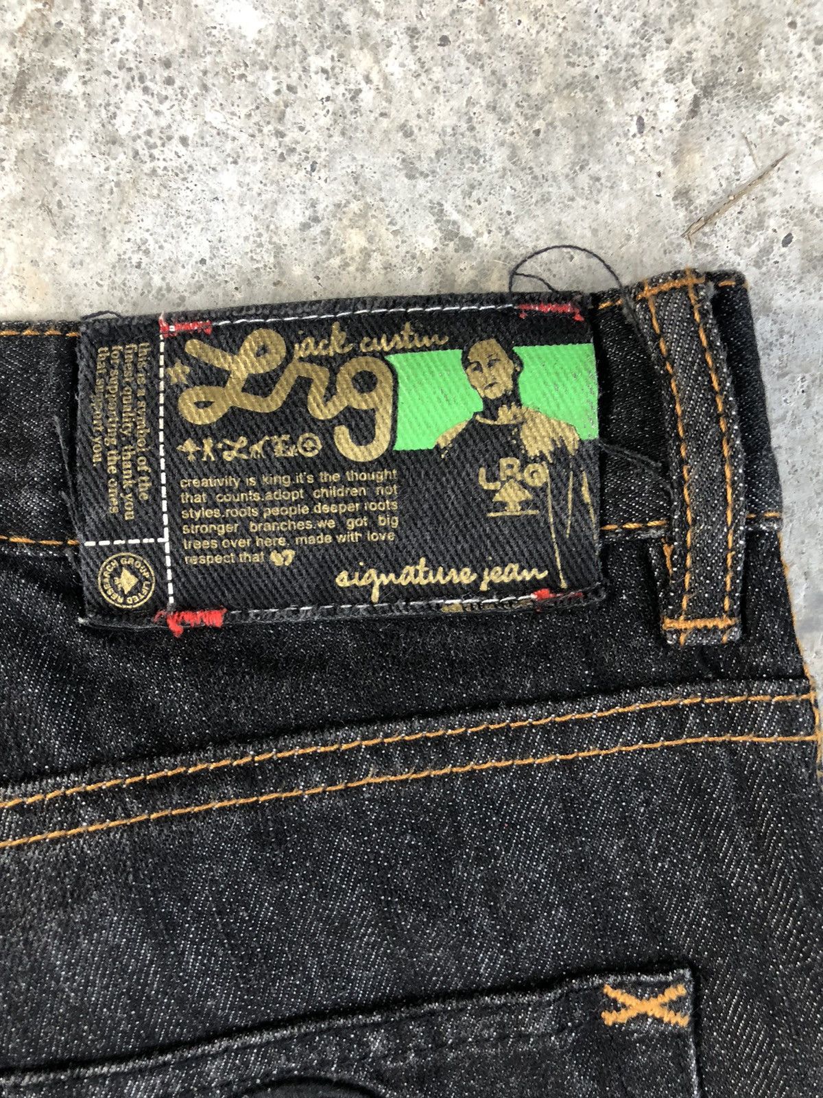 LRG LRG Embroidered Jeans Distressed Denim Size US 31 - 15 Thumbnail