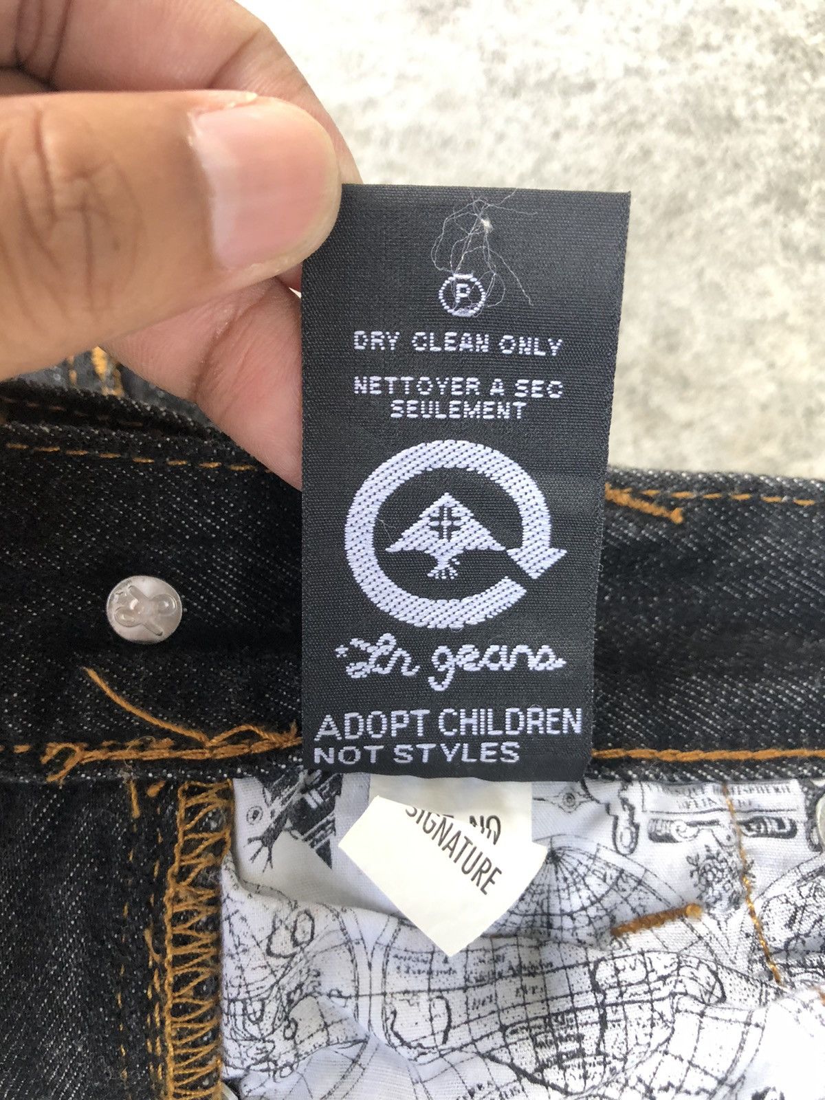 LRG LRG Embroidered Jeans Distressed Denim Size US 31 - 20 Thumbnail