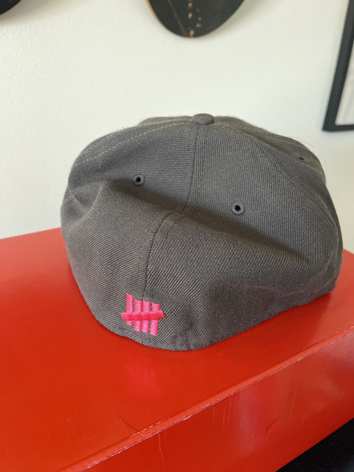 2000s Undefeated New Era Hat 7 3/4