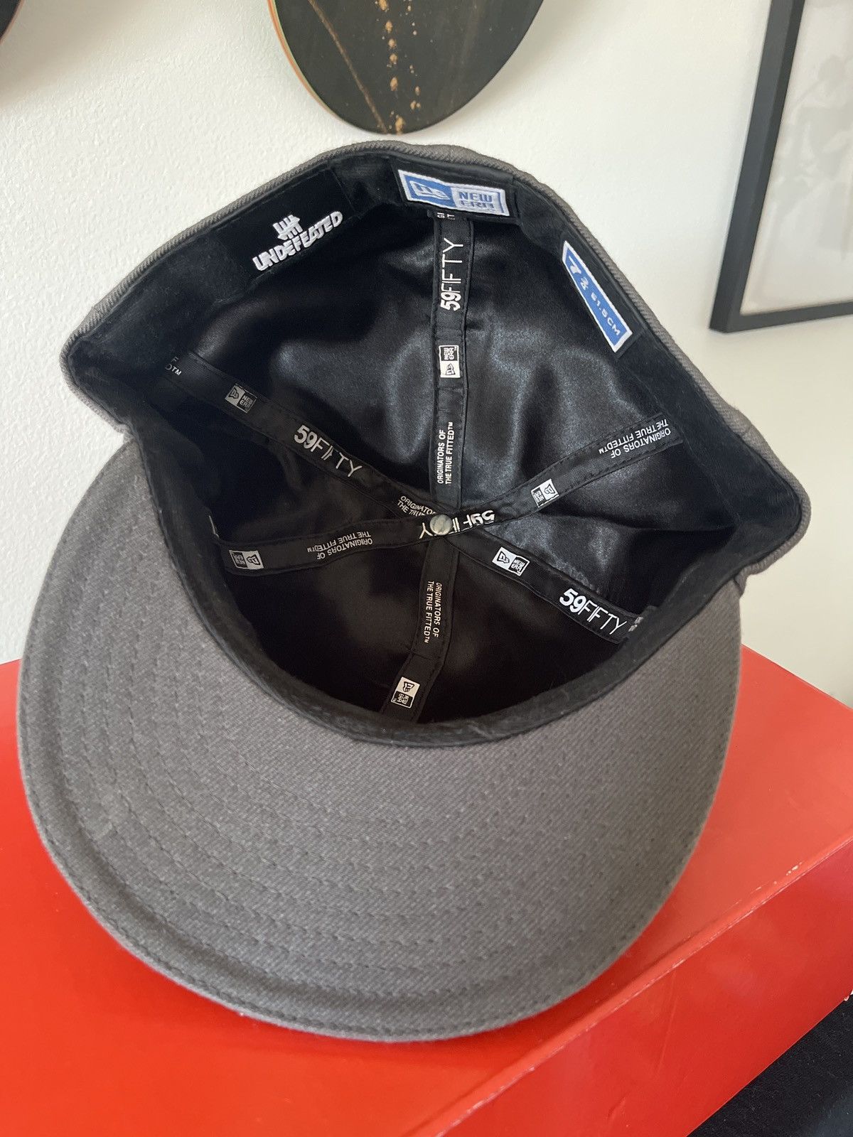 2000s Undefeated New Era Hat 7 3/4
