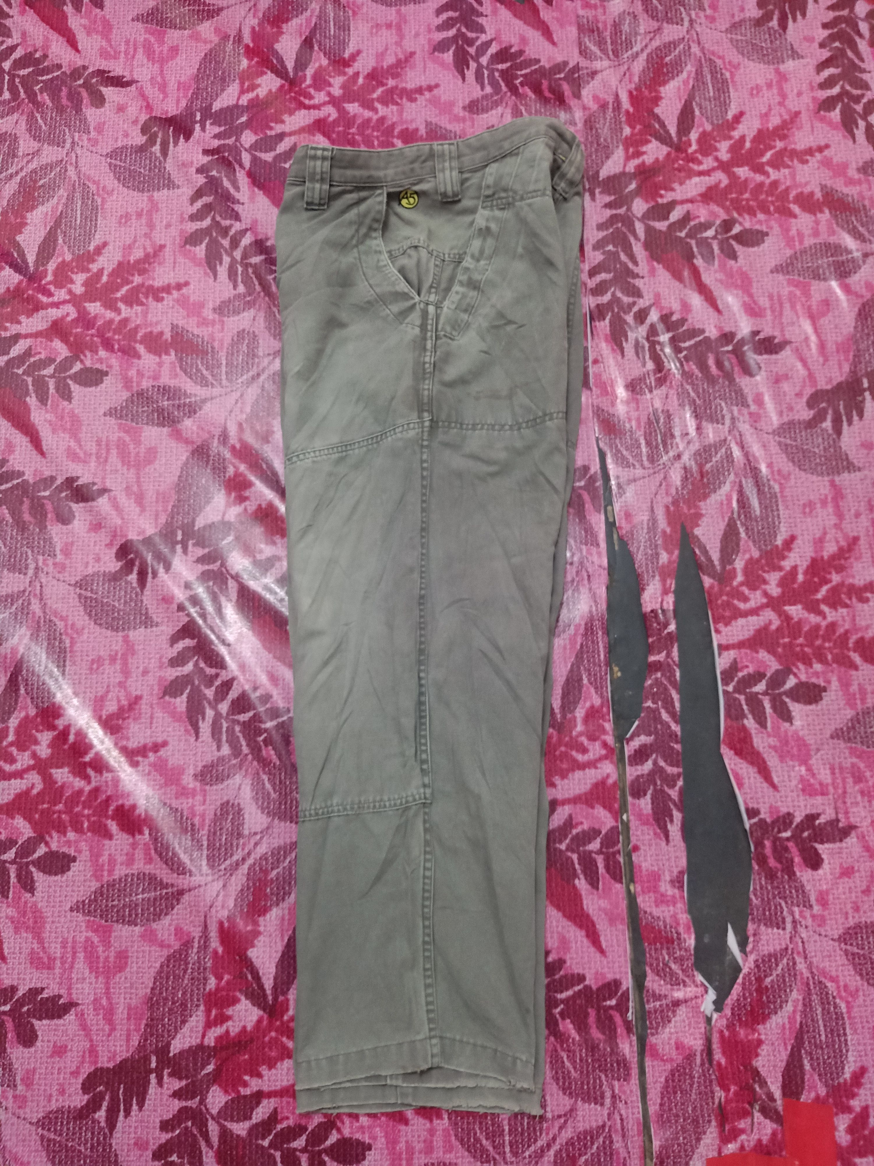 The North Face Vintage Thrashed The North Face Distressed Work Pants Size US 30 / EU 46 - 13 Thumbnail