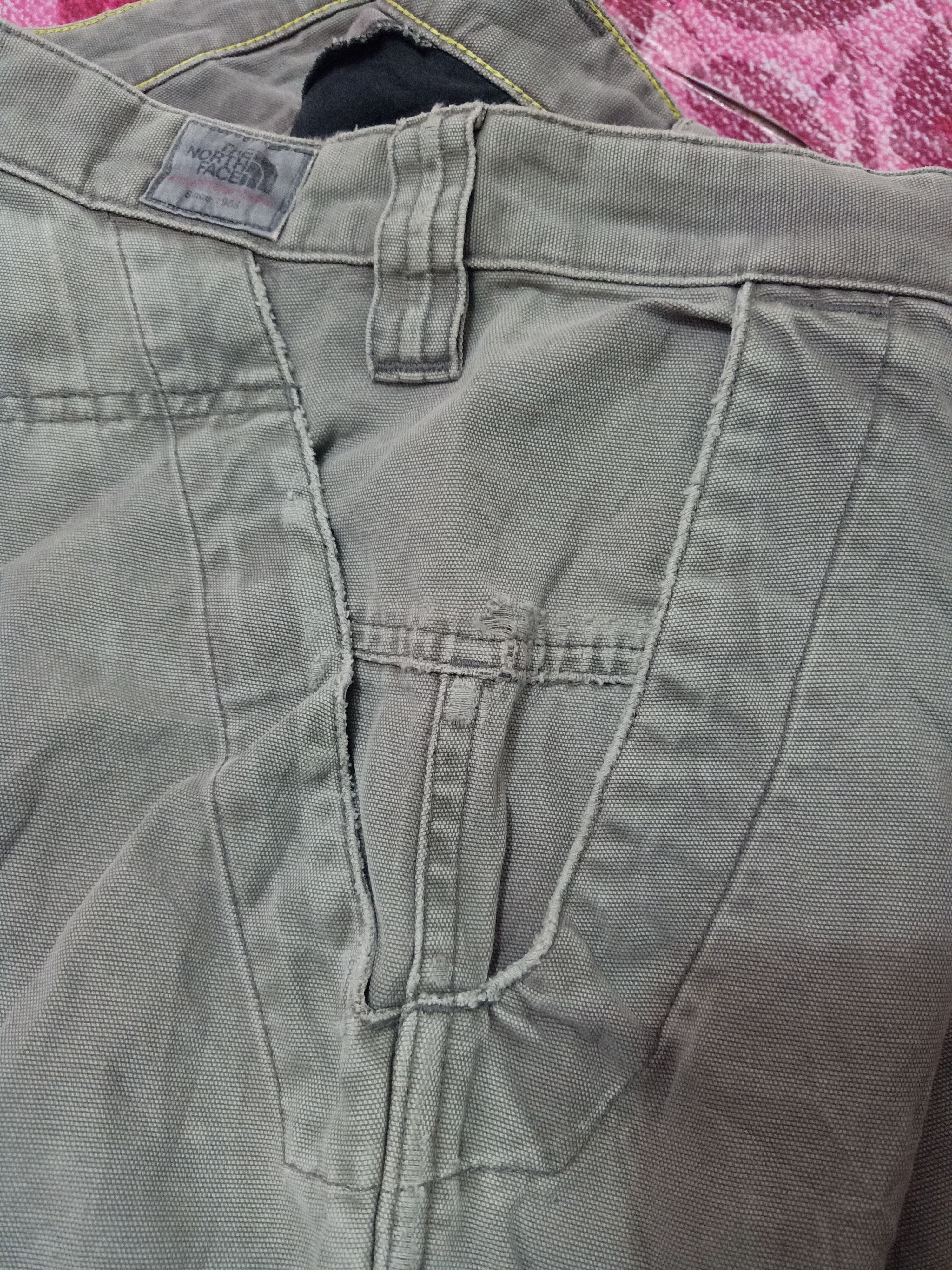 The North Face Vintage Thrashed The North Face Distressed Work Pants Size US 30 / EU 46 - 5 Thumbnail