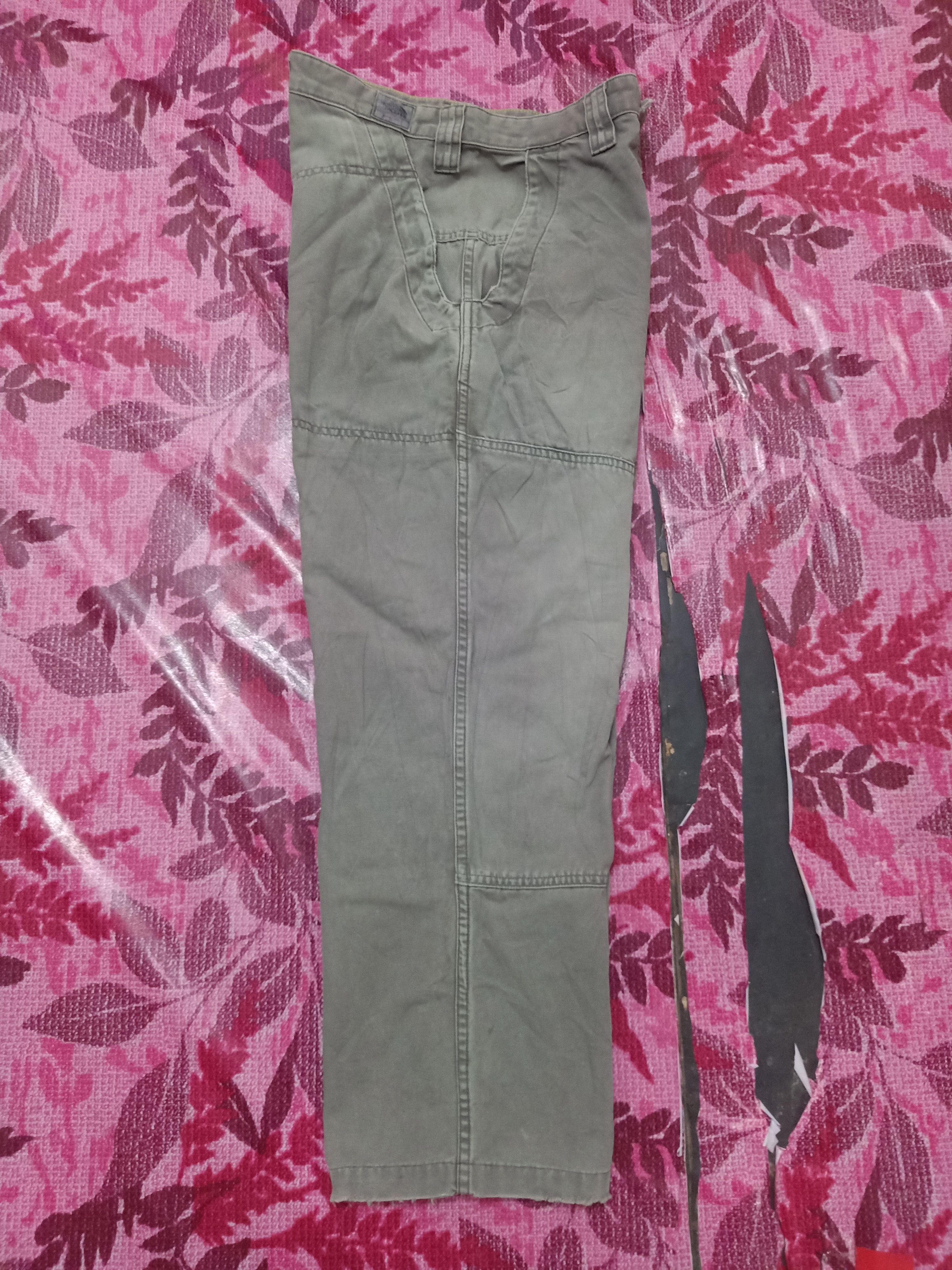 The North Face Vintage Thrashed The North Face Distressed Work Pants Size US 30 / EU 46 - 14 Thumbnail