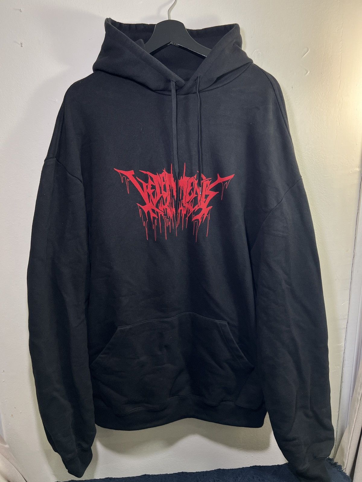 Vetements Vetements CITY METAL LOGO hoodie sweatshirt | Grailed