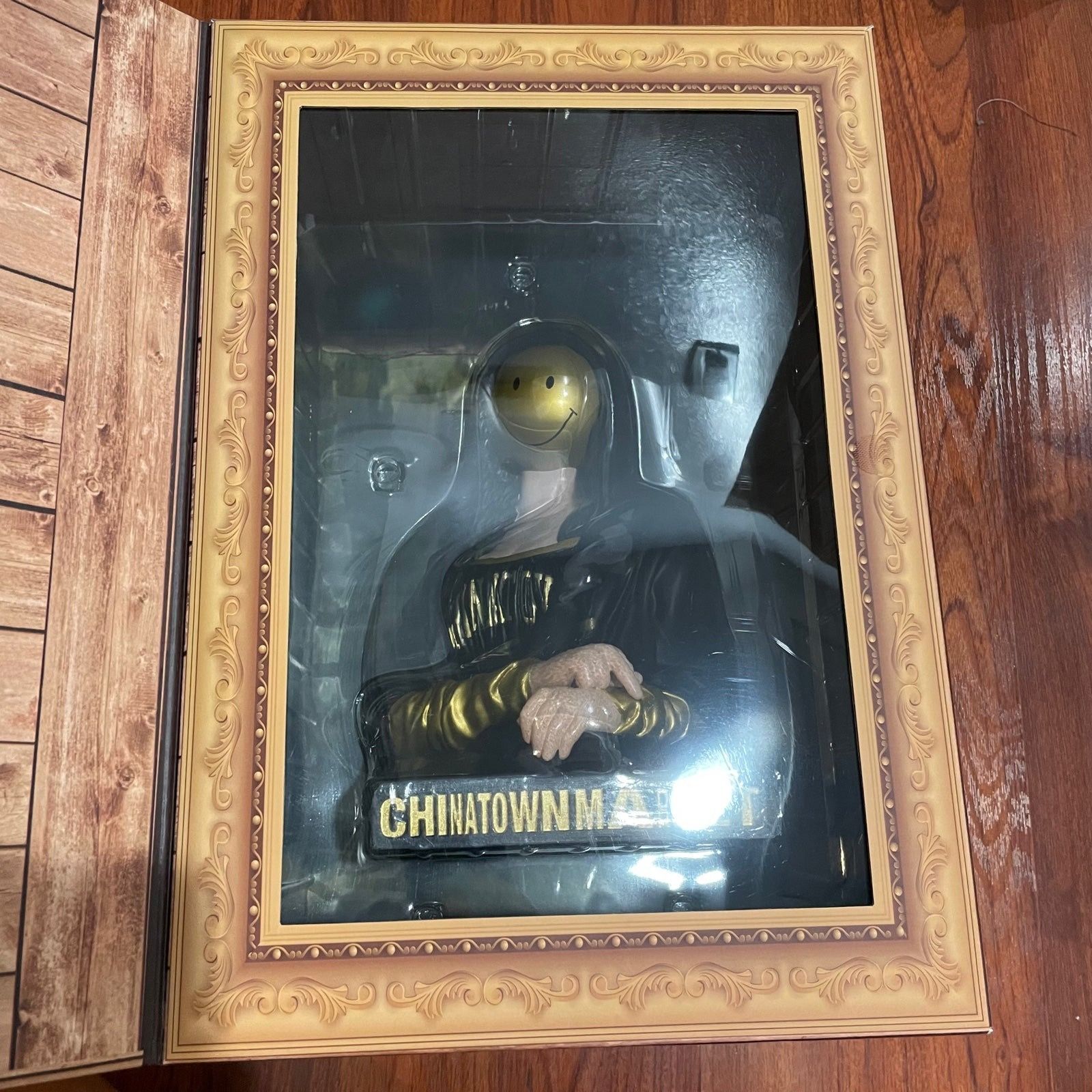 New Chinatown Market x Mighty Jaxx Smiley Mona Lisa