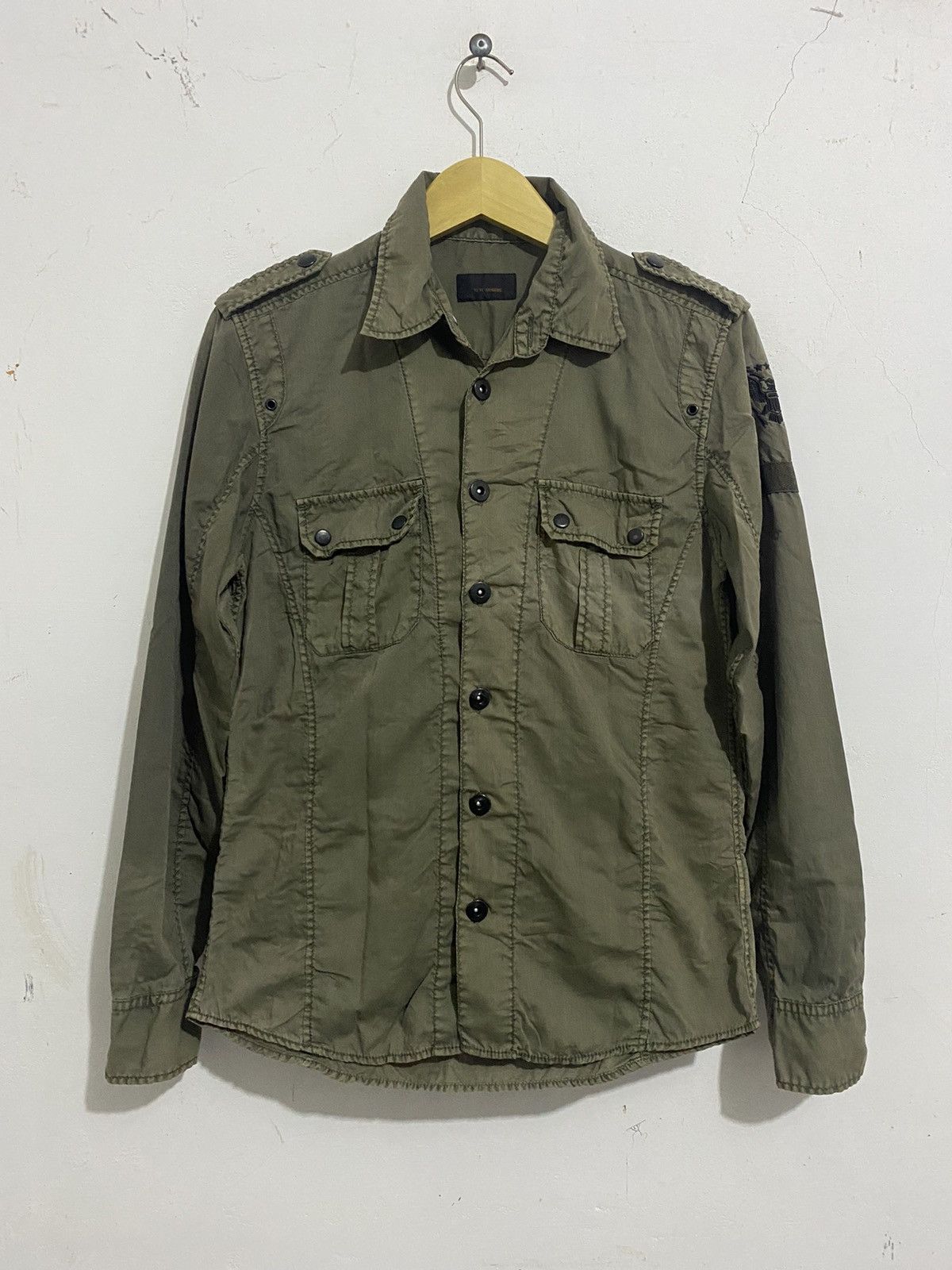 If Six Was Nine 💸BINDINGOFFER💸Tete Homme Army Shirt By Issey Miyake Size US S / EU 44-46 / 1 - 1 Thumbnail