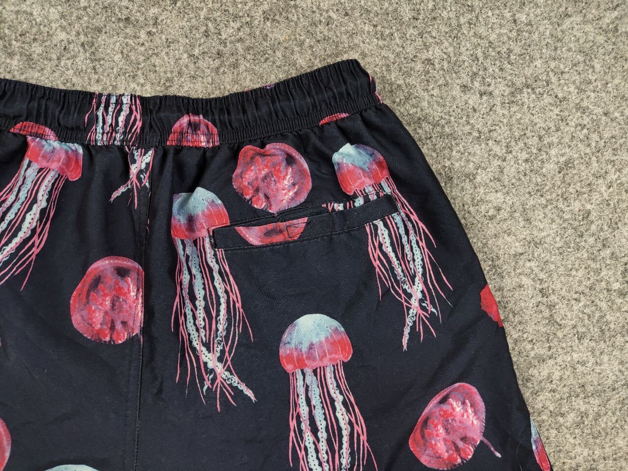 Vintage Vintage 90s Jellyfish Art Casual Shorts Streetwear Hawaiian Size US 32 / EU 48 - 10 Thumbnail
