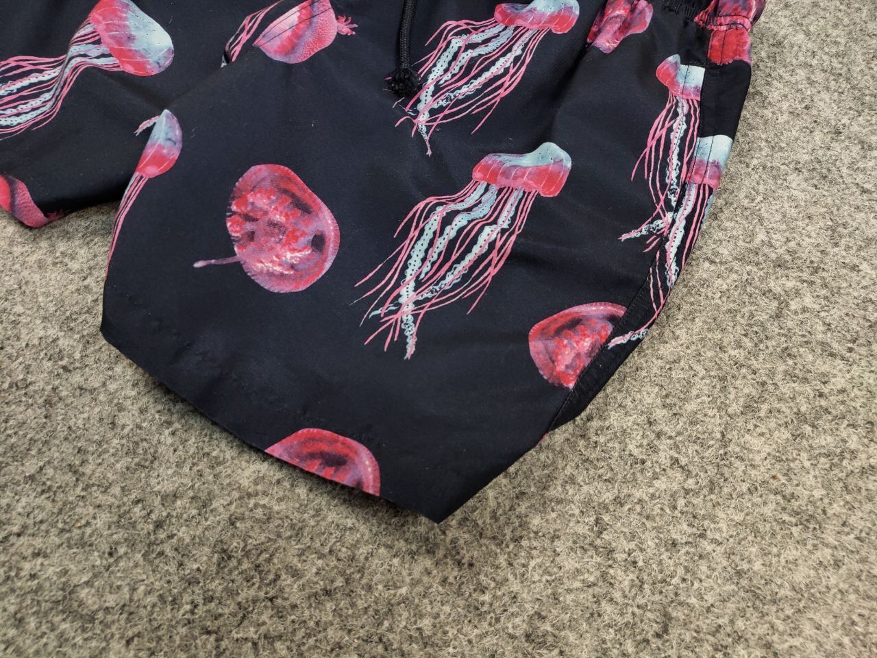 Vintage Vintage 90s Jellyfish Art Casual Shorts Streetwear Hawaiian Size US 32 / EU 48 - 4 Thumbnail