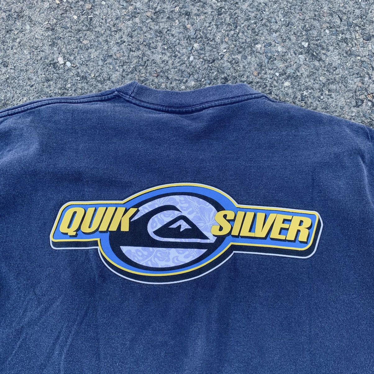 2000s Quiksilver Classic Logo Tshirt Large Faded Blue