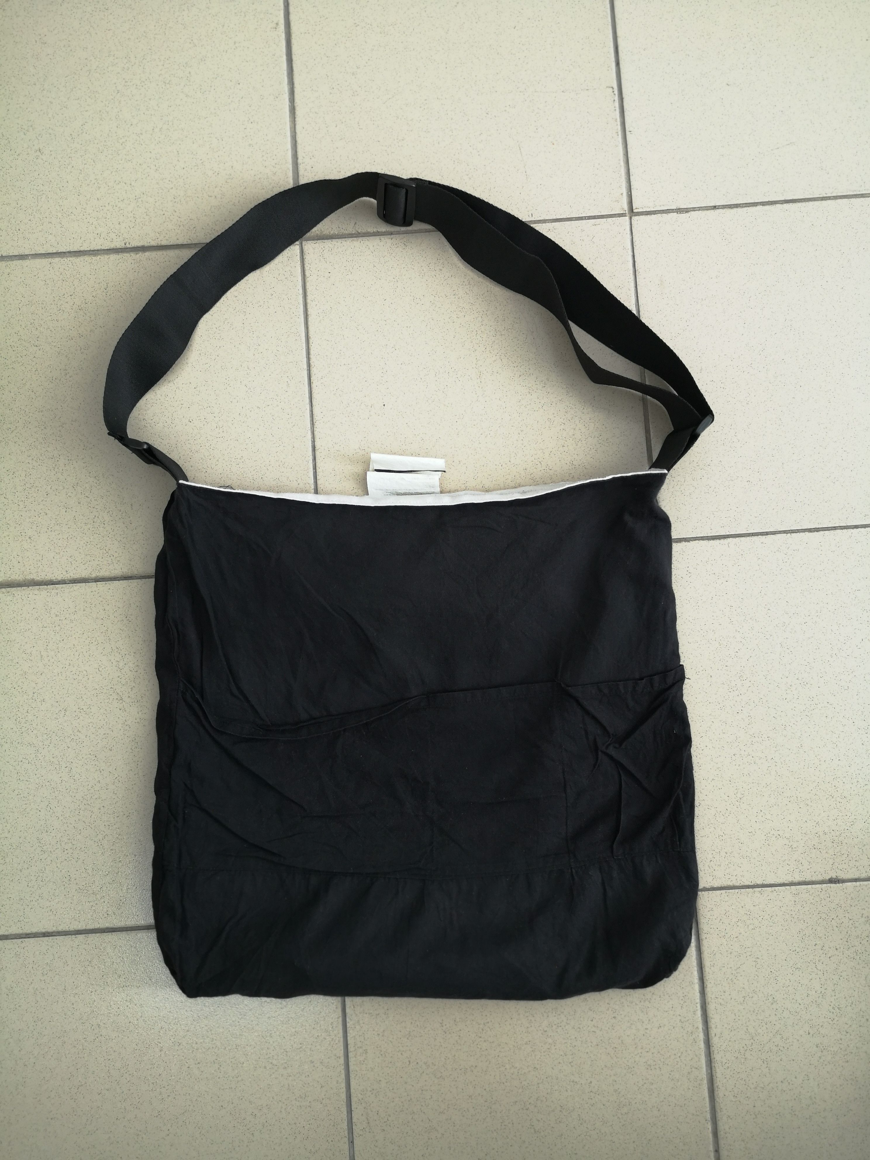 Other VINTAGE TAYLOR SWIFT 1989 ALBUM COVER SHOULDER /TOTE BAG Size ONE SIZE - 23 Thumbnail