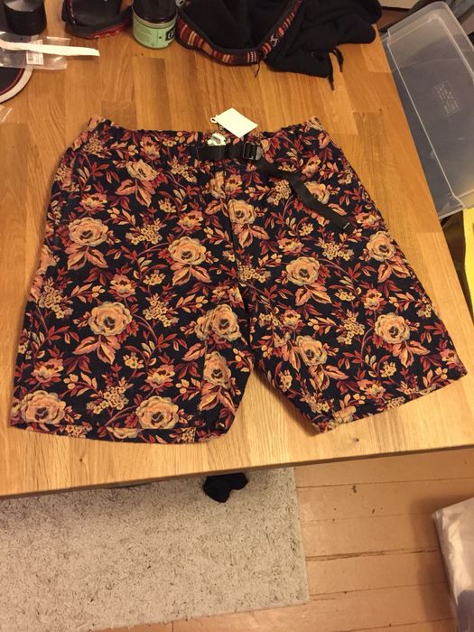 Supreme Supreme Jacquard Flower Belted Shorts | Grailed