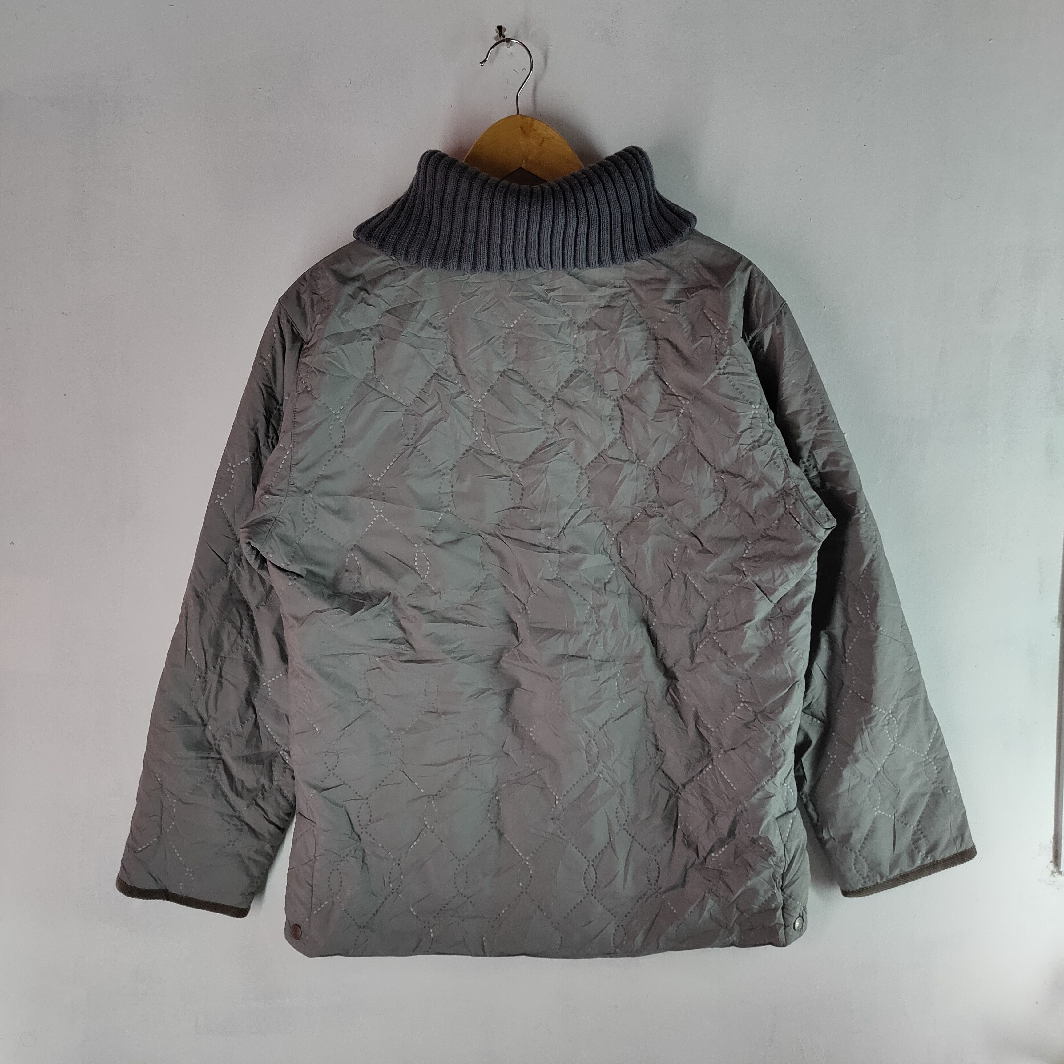 Fjallraven FJALLRAVEN Full Engrave Logo Button Down Jacket Size US L / EU 52-54 / 3 - 6 Thumbnail