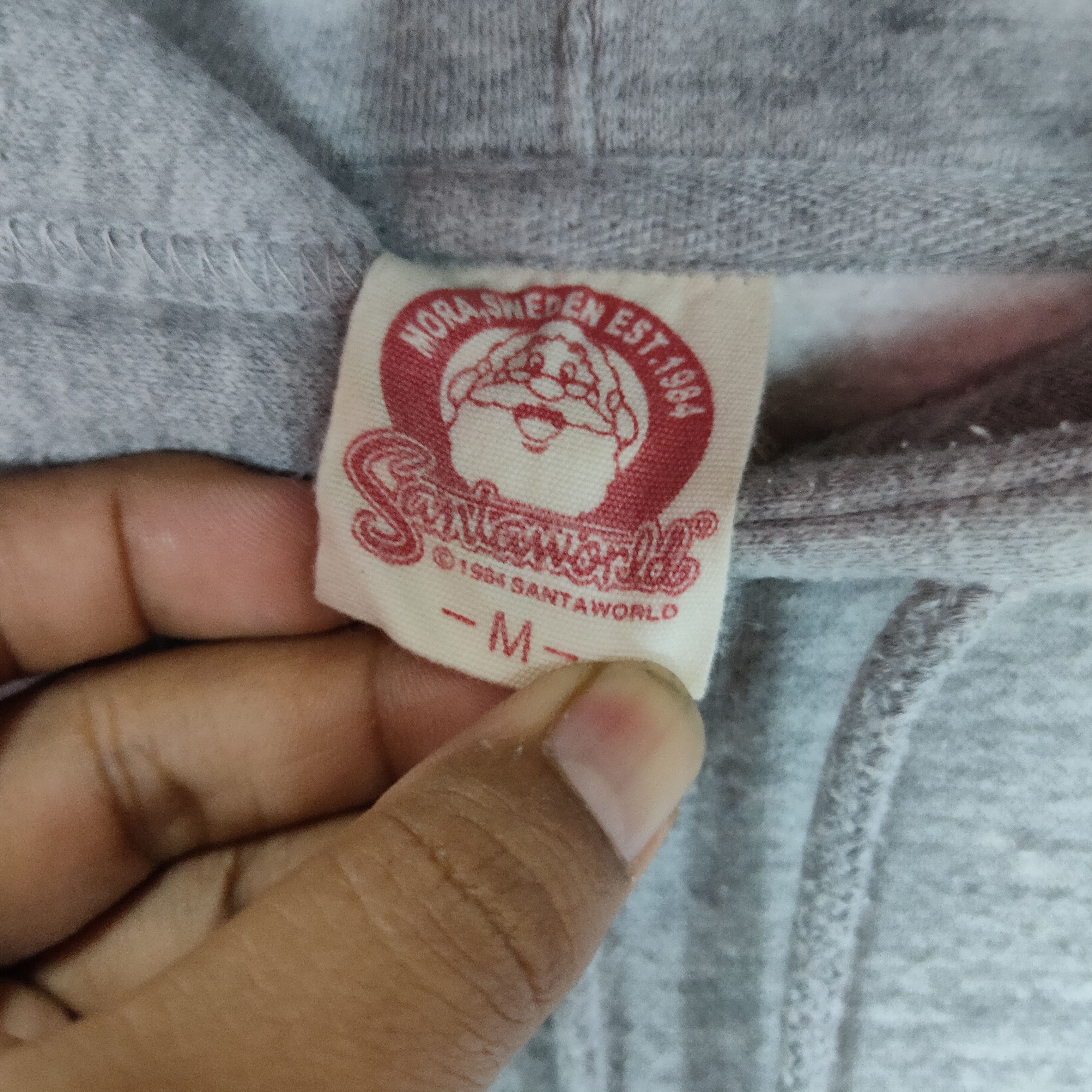Vintage VINTAGE SANTAWORLD 1984 Big Printed Medium Size Sweatshirt Size US M / EU 48-50 / 2 - 4 Thumbnail