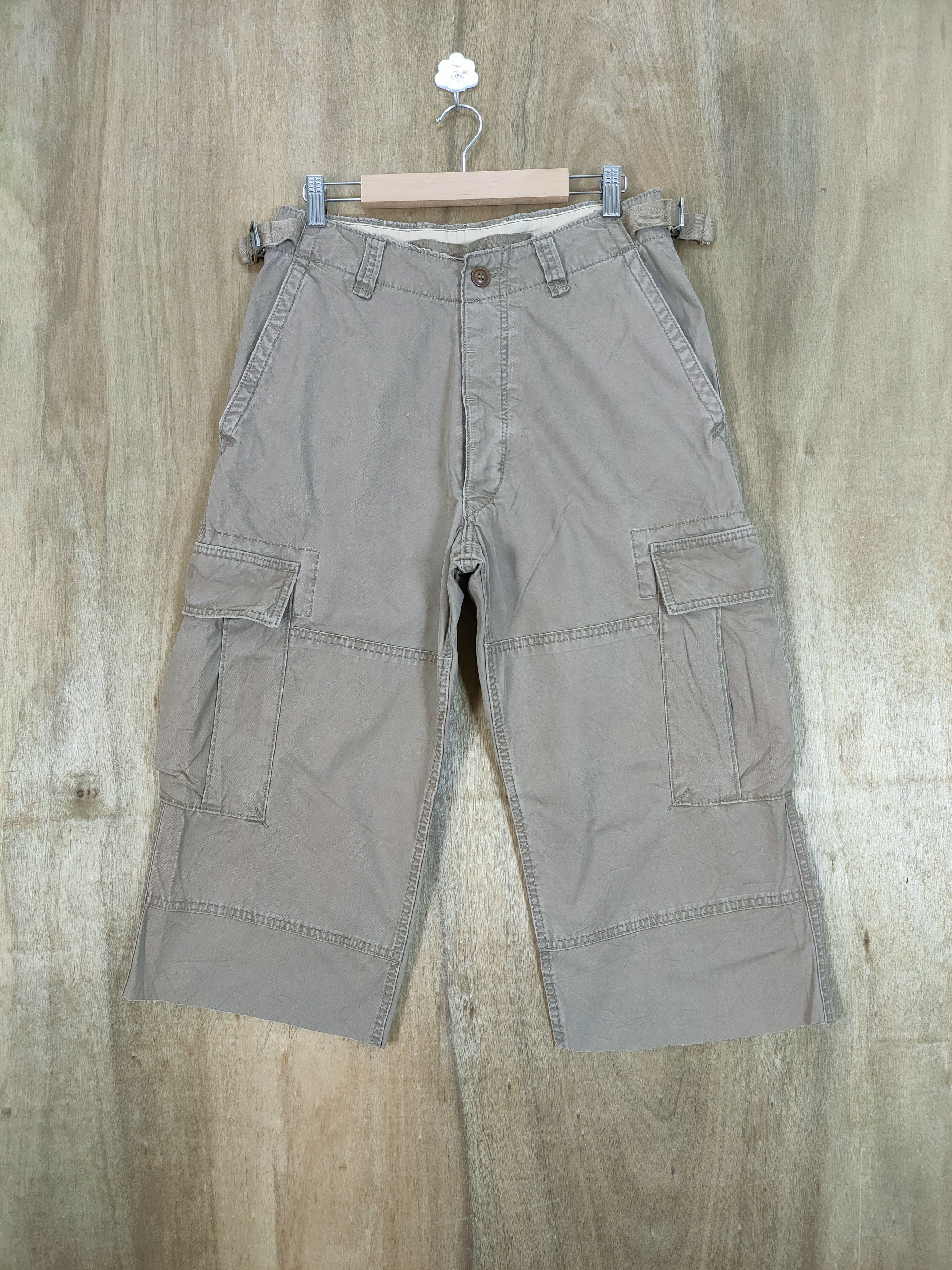 Japanese Brand RUEHLFADED SHORT CARGO PANTS Size US 30 / EU 46 - 1 Thumbnail