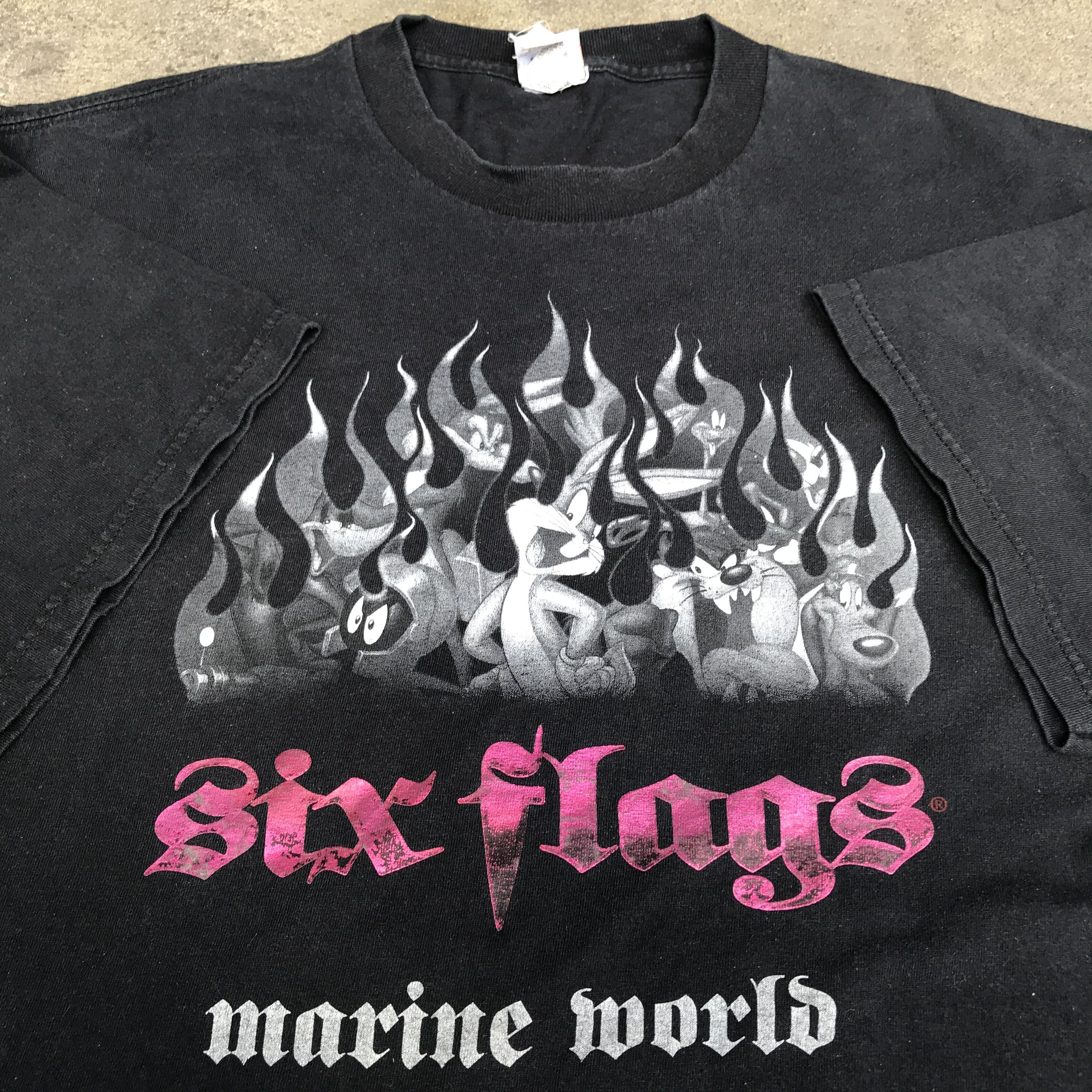 Cartoon Network × Vintage × Warner Bros Vintage Six Flags Marine World Looney Toons Promo Tee XL Size US XL / EU 56 / 4 - 1 Thumbnail