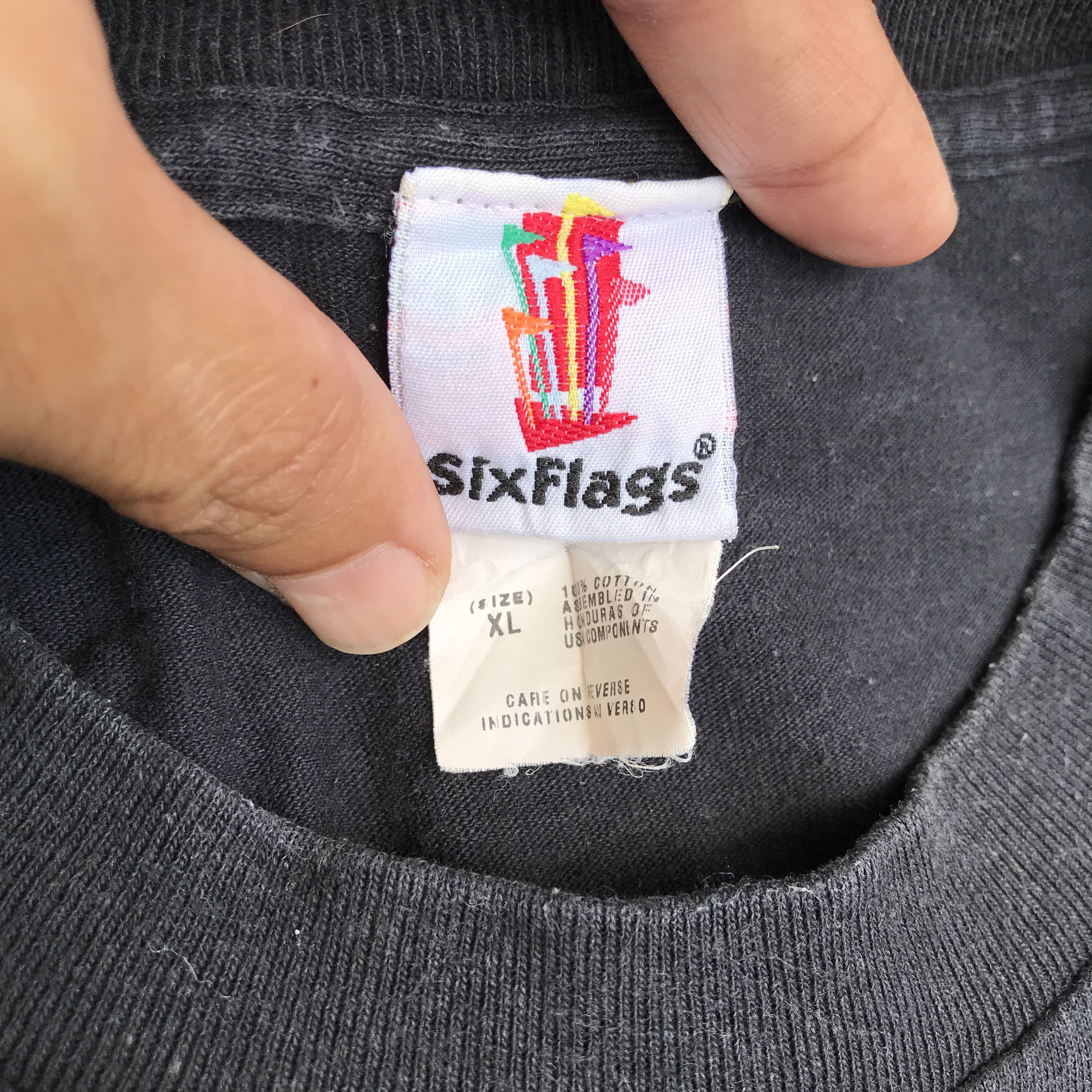 Cartoon Network × Vintage × Warner Bros Vintage Six Flags Marine World Looney Toons Promo Tee XL Size US XL / EU 56 / 4 - 3 Thumbnail