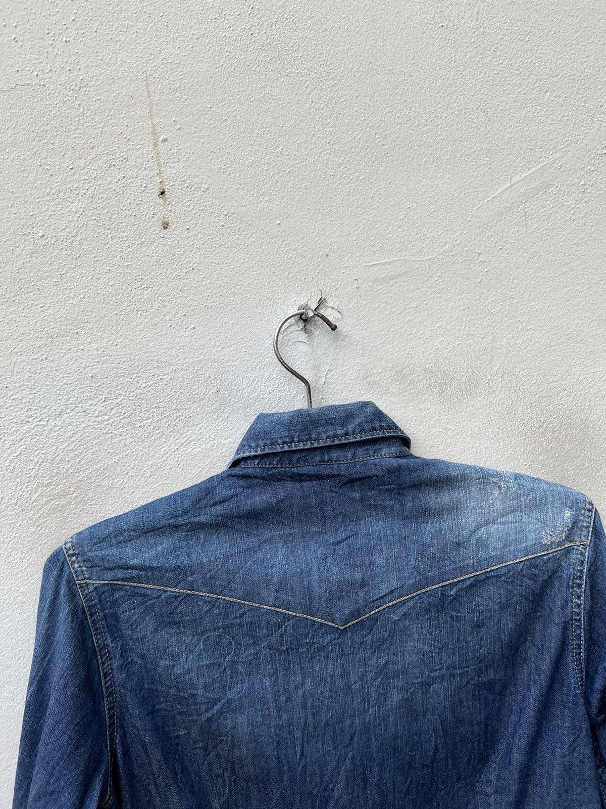 Dsquared2 Dsquared2 Italy Distressed Denim Western Shirt Size US S / EU 44-46 / 1 - 14 Thumbnail