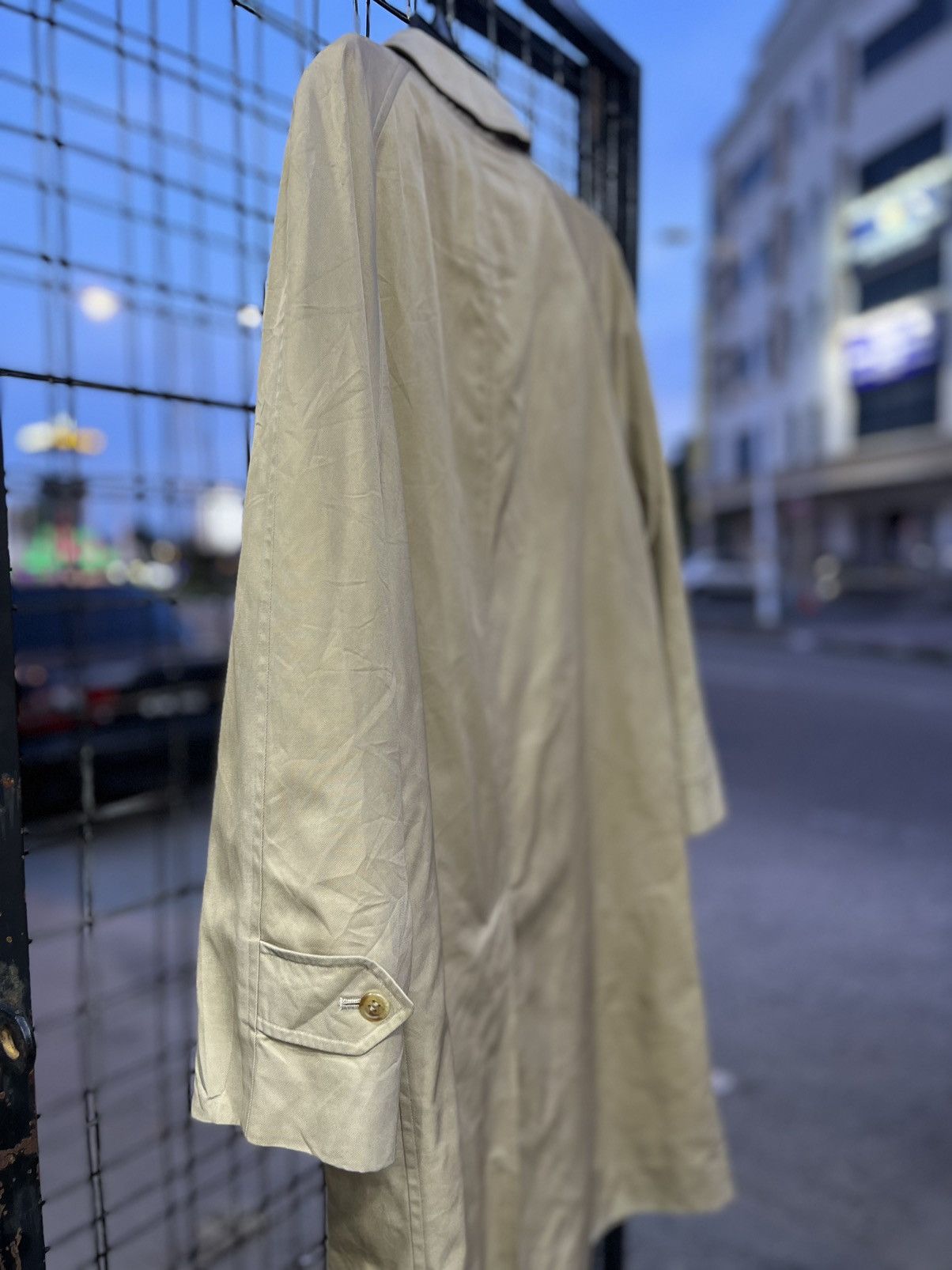 Burberry × Vintage Vintage 🔥 Burberry London tranchcoat long jacket Size US L / EU 52-54 / 3 - 6 Thumbnail