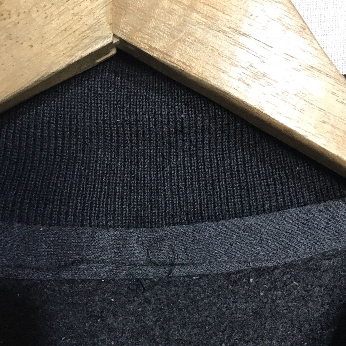 Apple Vintage apple small logo collar pullover Size US S / EU 44-46 / 1 - 3 Thumbnail