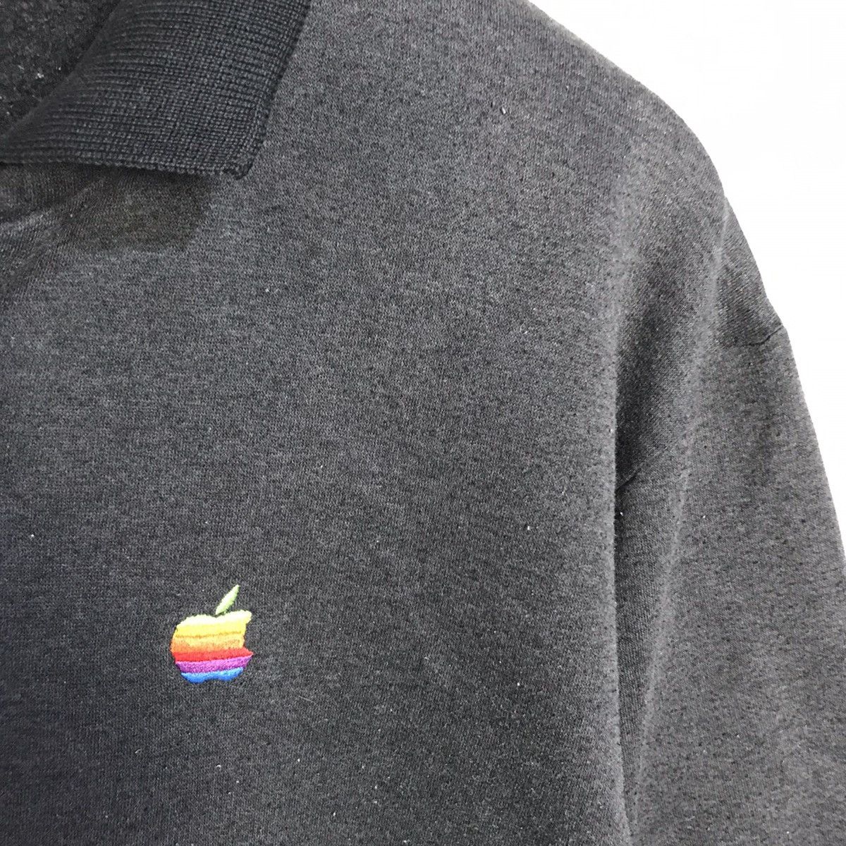 Apple Vintage apple small logo collar pullover Size US S / EU 44-46 / 1 - 5 Thumbnail