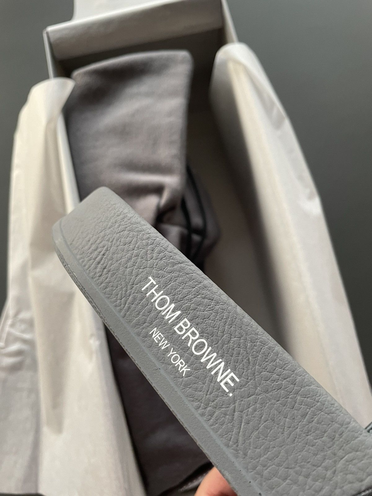 Thom Browne Rare Iconic Classic Brand New TB Logo Slides Sandal Slip-on Size US 10.5 / EU 43-44 - 3 Thumbnail