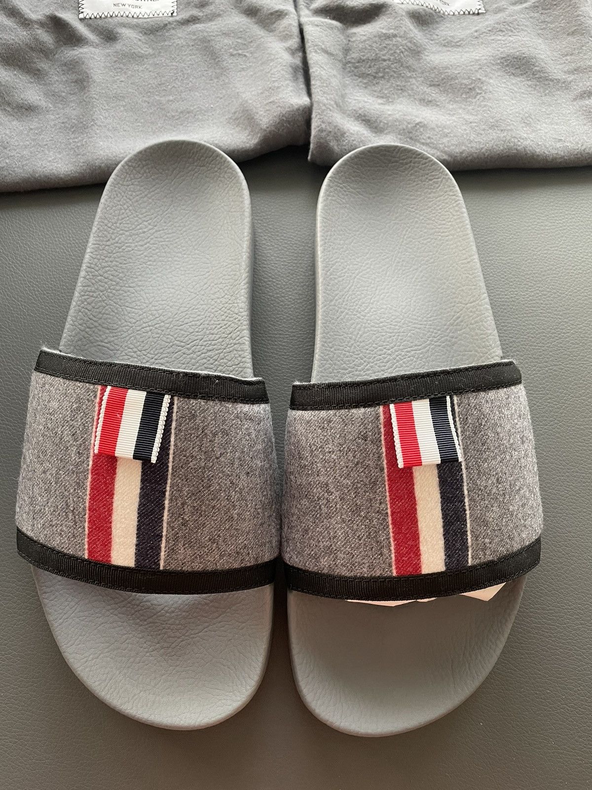 Thom Browne Rare Iconic Classic Brand New TB Logo Slides Sandal Slip-on Size US 10.5 / EU 43-44 - 14 Thumbnail